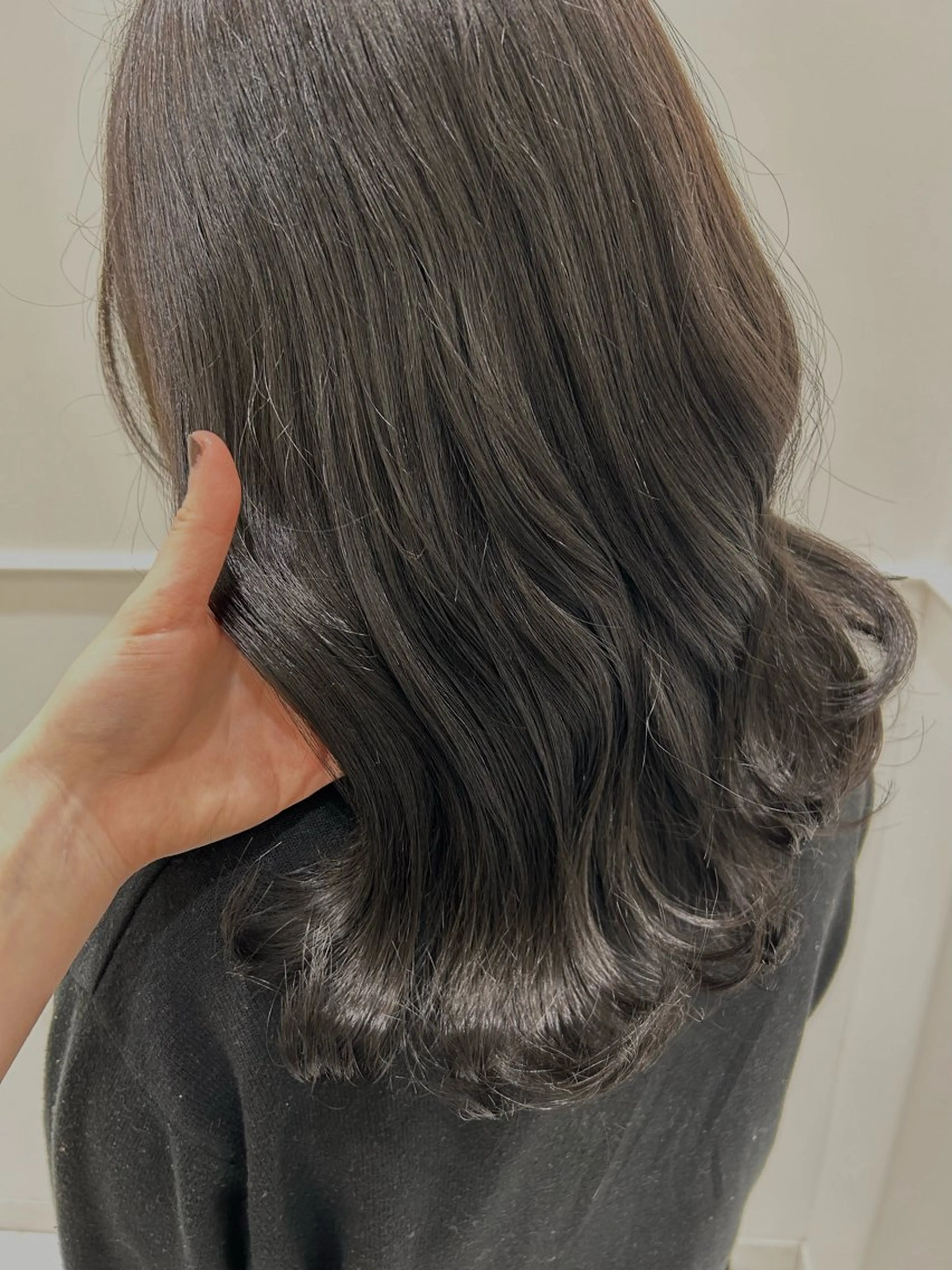 ミディアム 日南乃/柔らか ブラウンカラーのヘアスタイル