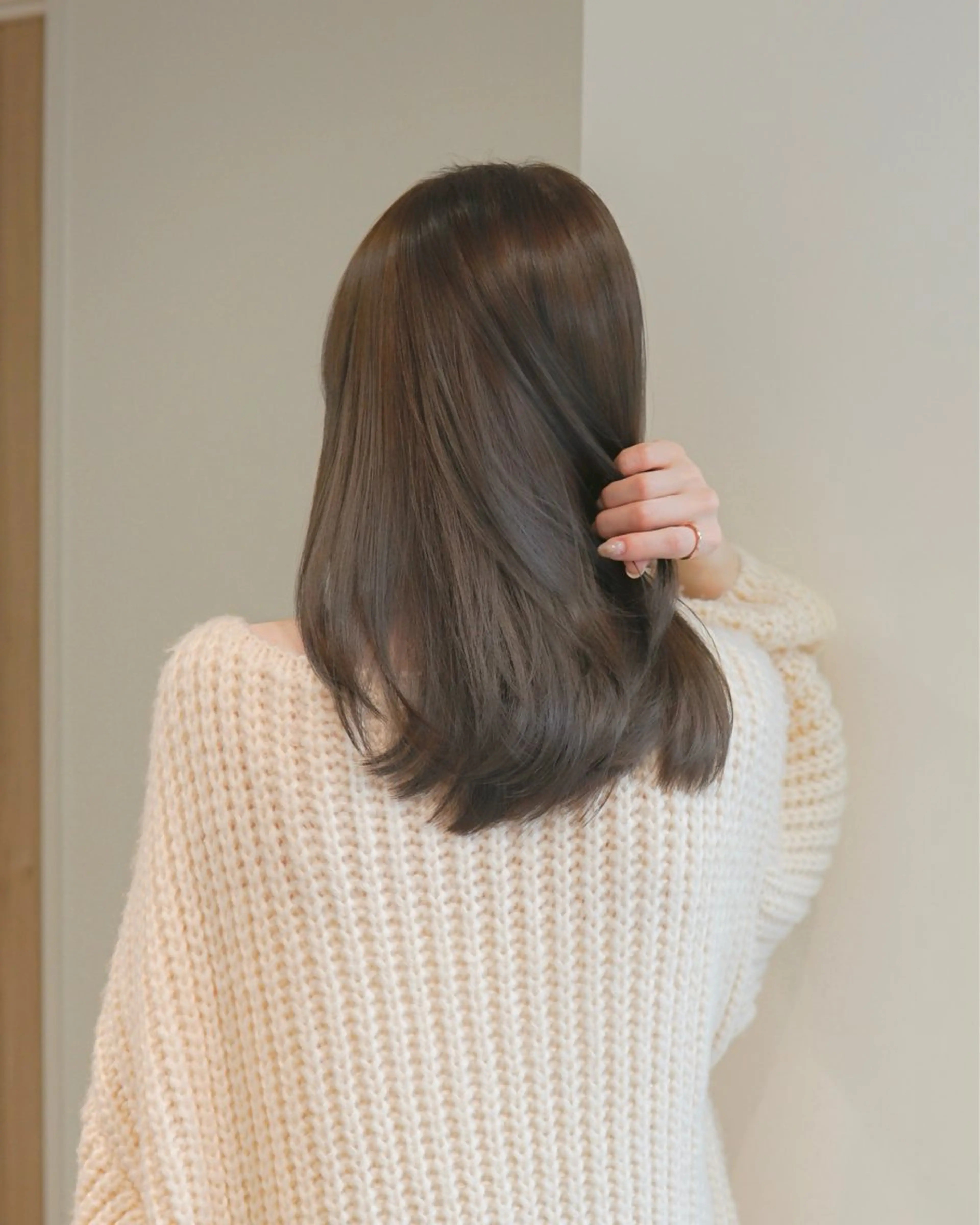 セミロング カラー ベージュカラー トリートメント ヘアカラー ⚜️髪質改善/艶髪 カラー⚜️/ goのヘアスタイル