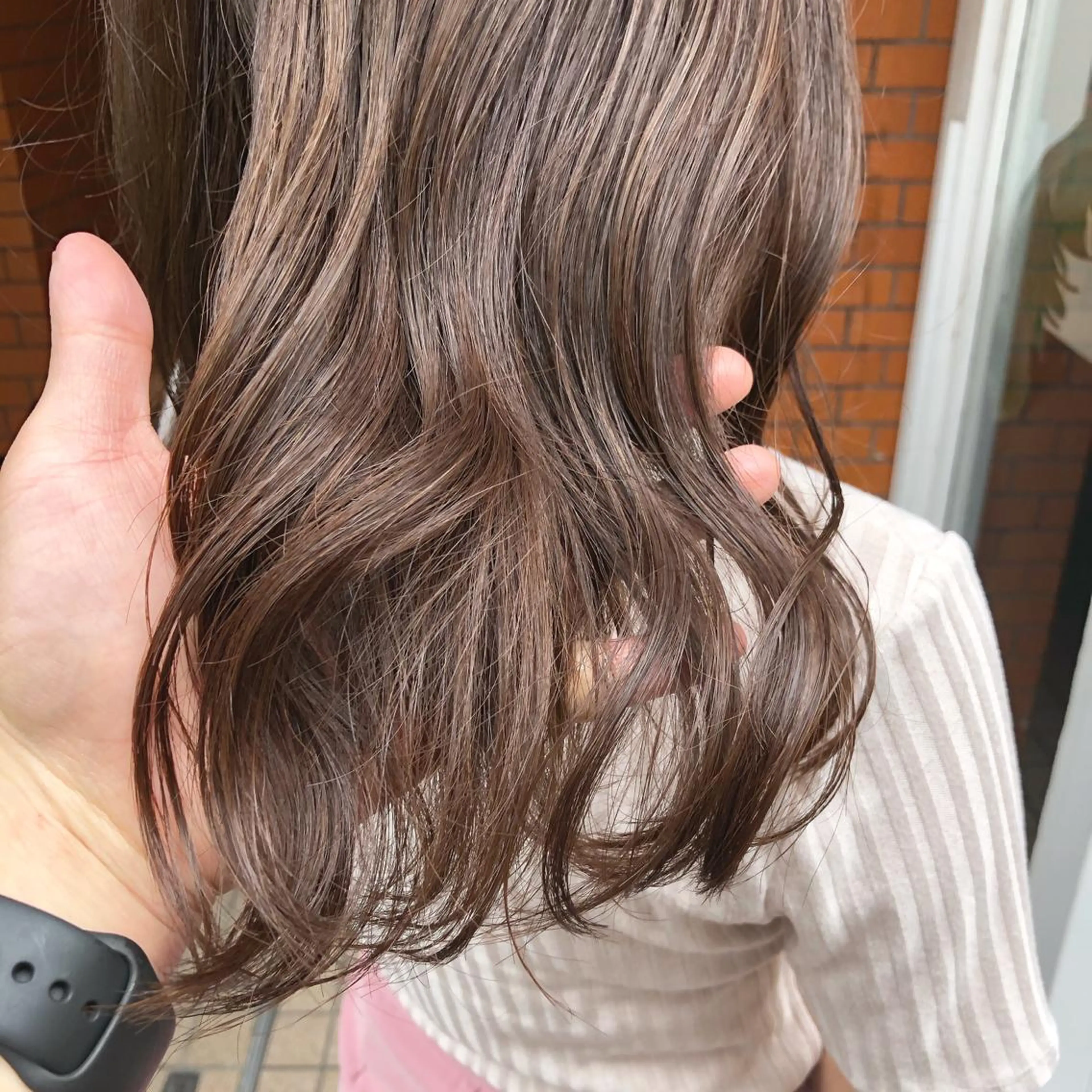 ミディアム カラー パーマ ヘアアレンジ メンズ キッズ ネイル マツエク・マツパ 赤色 ヘアカラー トリートメント ヘアセット 艶髪育成サロン 京橋　shinのヘアスタイル