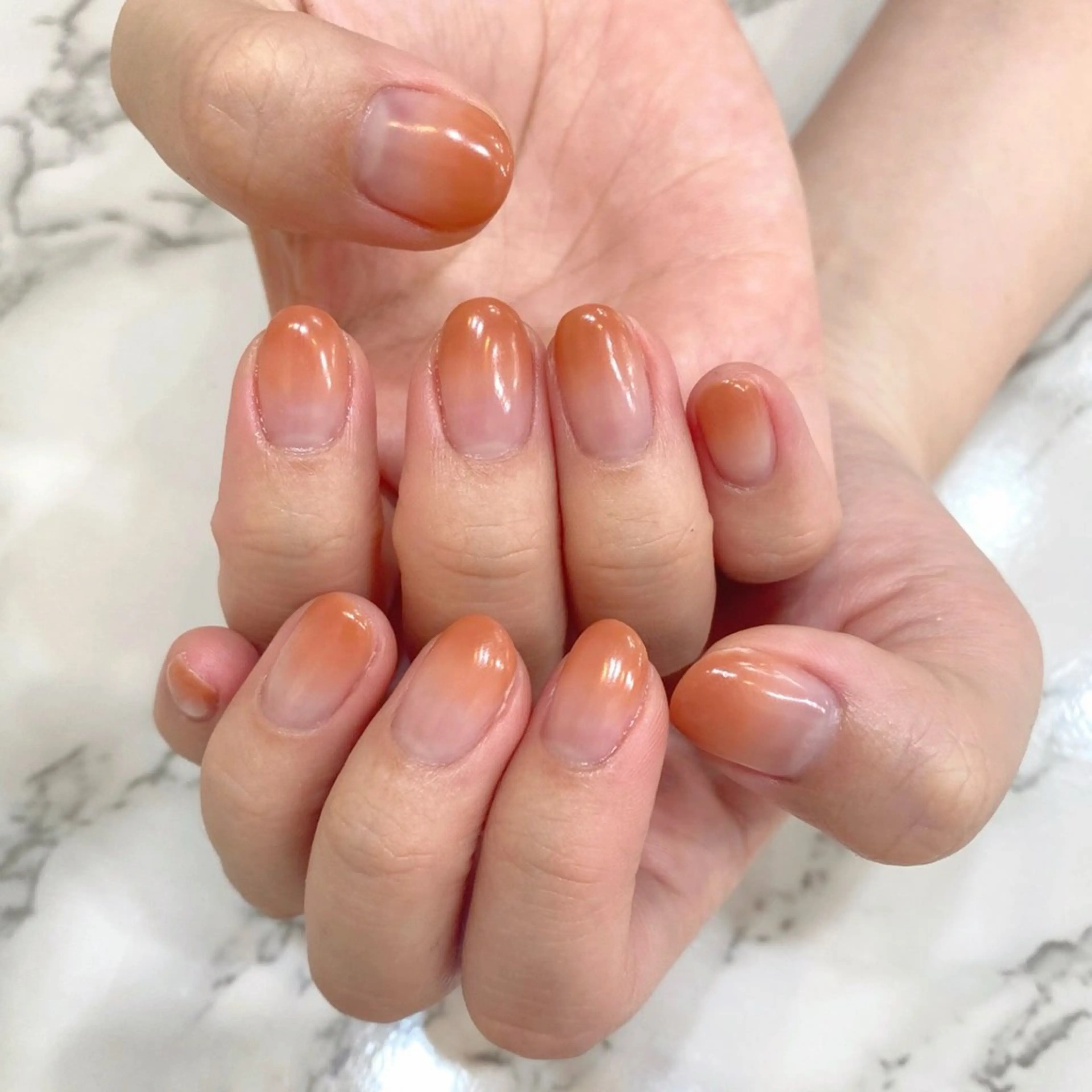 【オフなし】HAND/グラデーションの写真