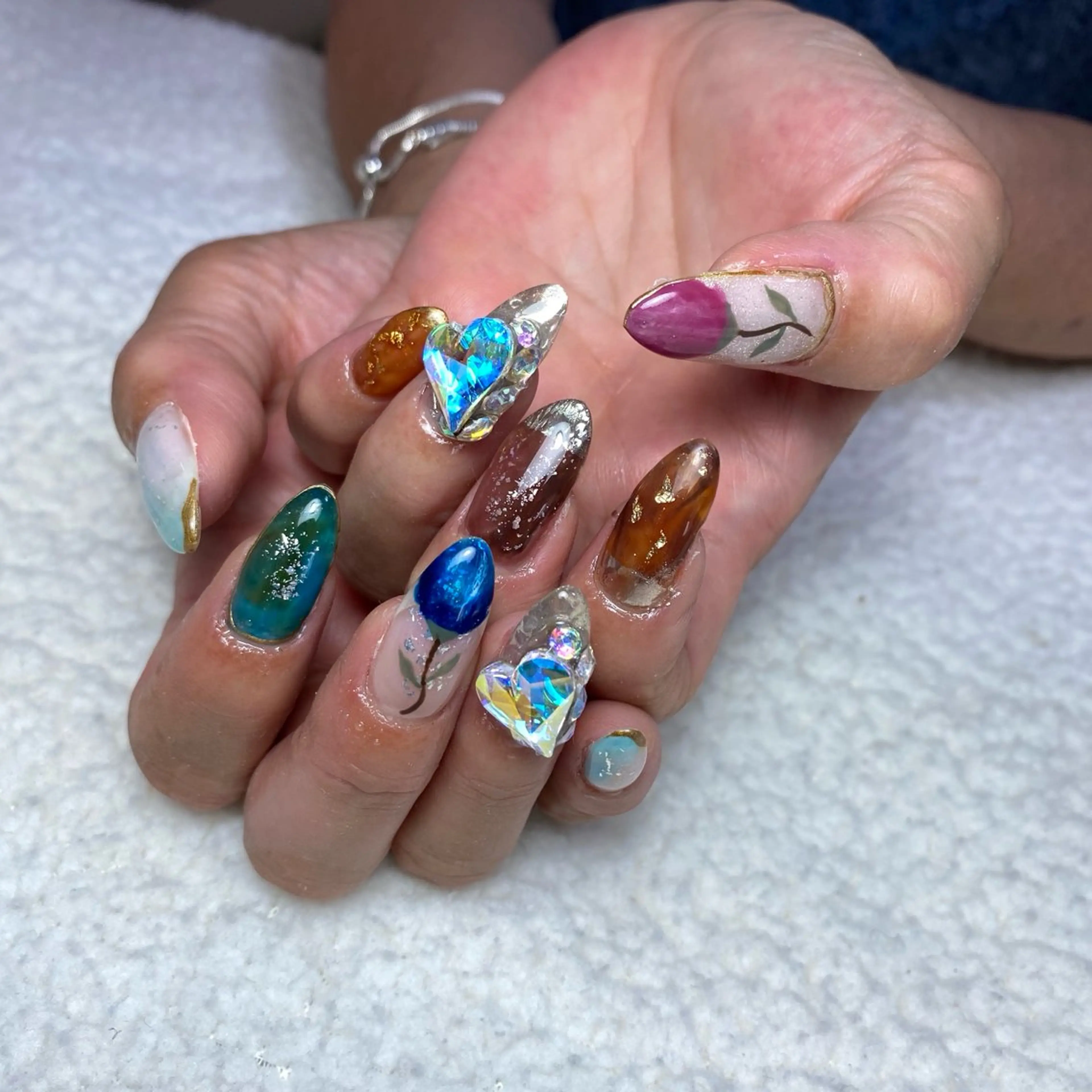 ネイル ハート 春ネイル COCO+所属・COCO +のエステ・リラクイメージ