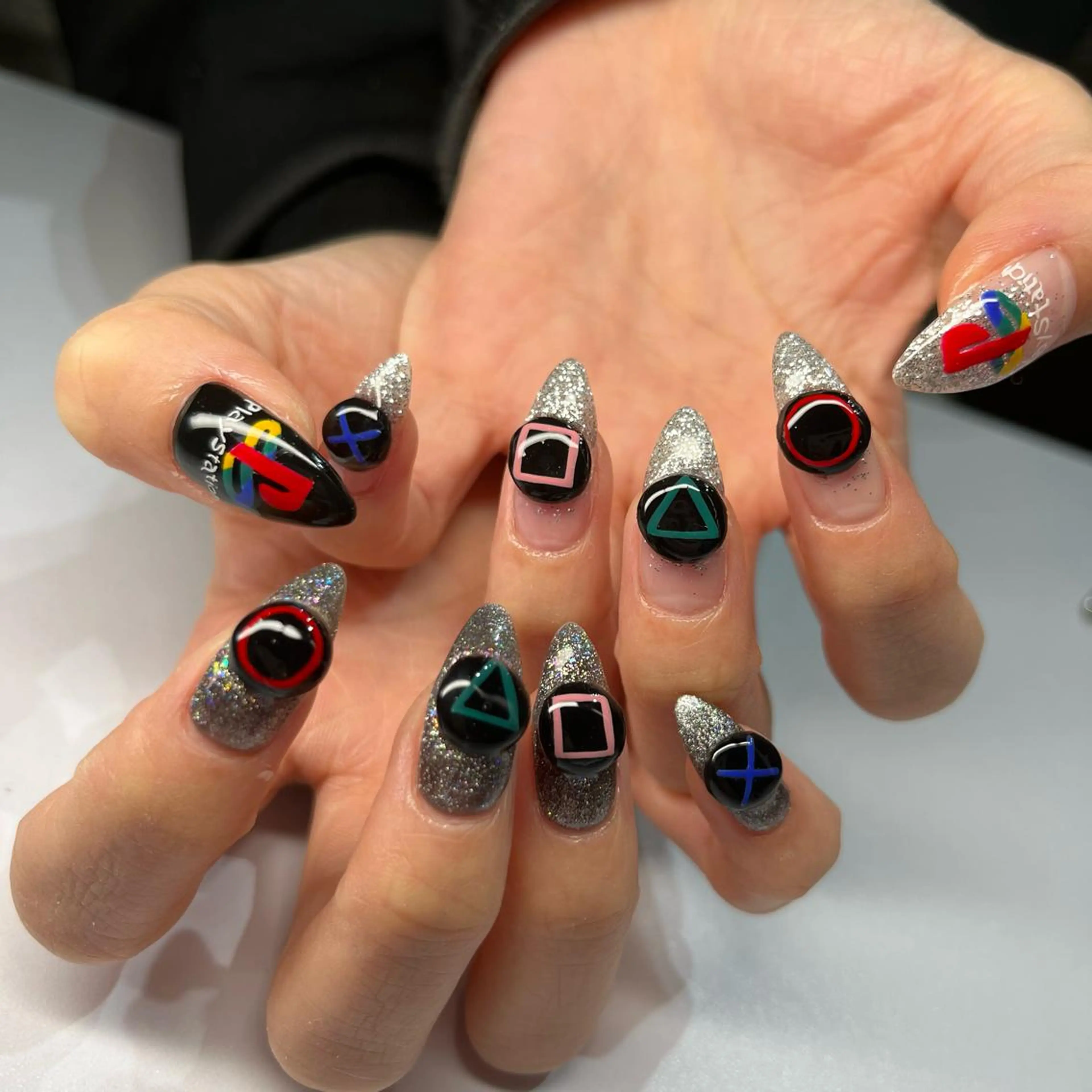 ロング ネイル マツエク・マツパ ハンドネイル apopi's所属・apopis＊ close23:00のネイルデザイン