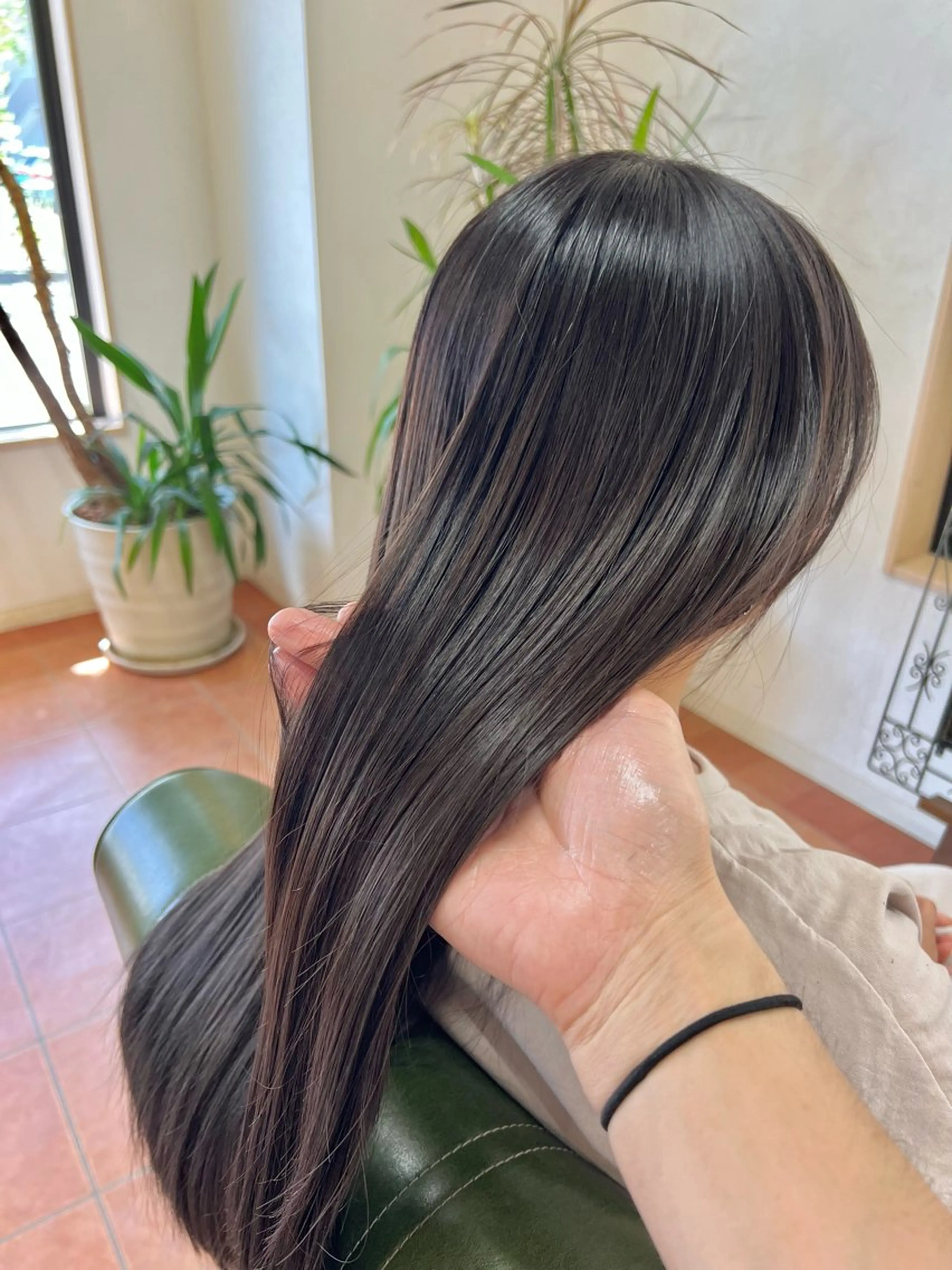 ロング カラー カット ヘアカラー トリートメント 石井 佑樹のヘアスタイル