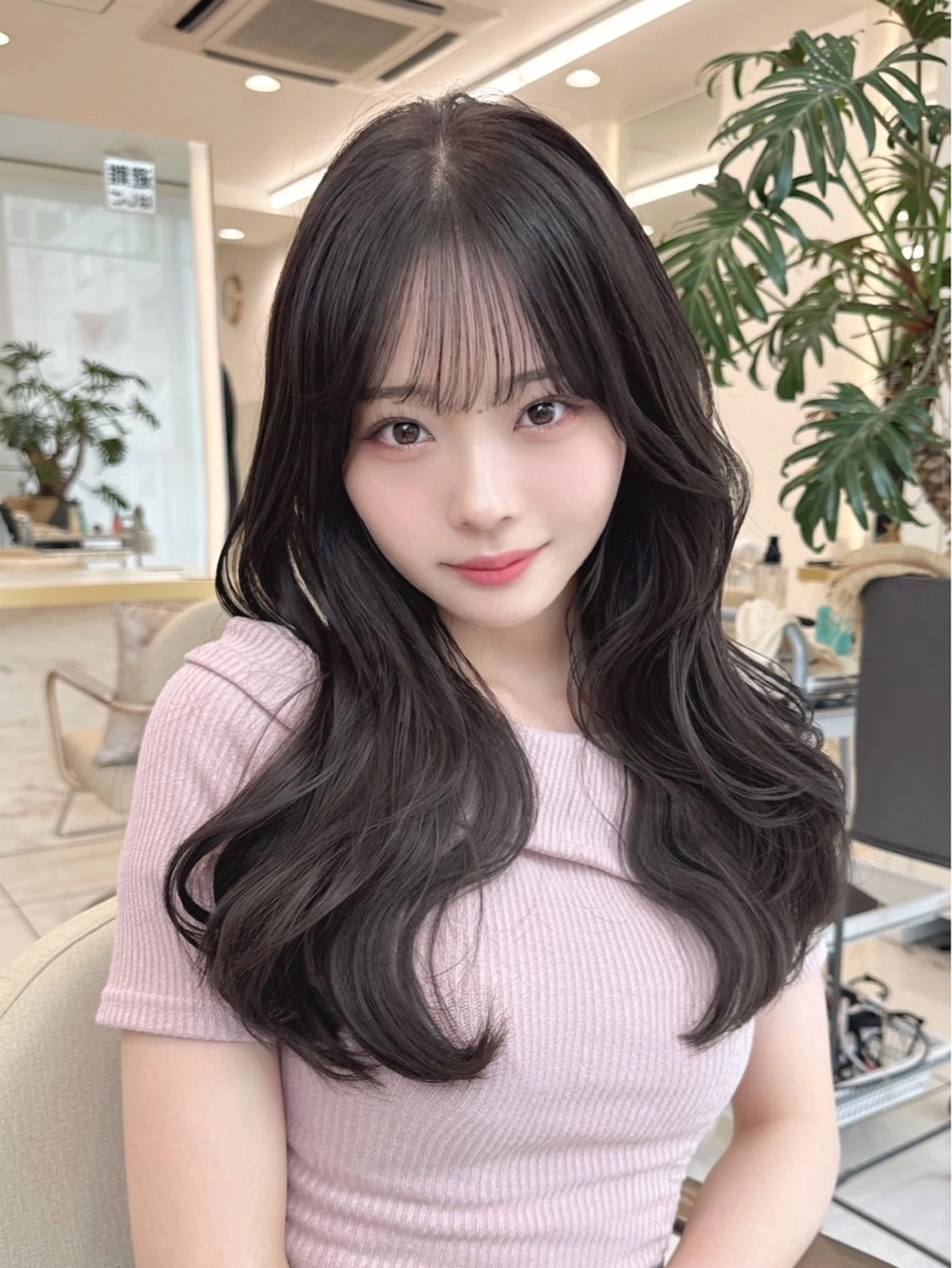 セミロング MAEUL 【マウル】栄のヘアスタイル