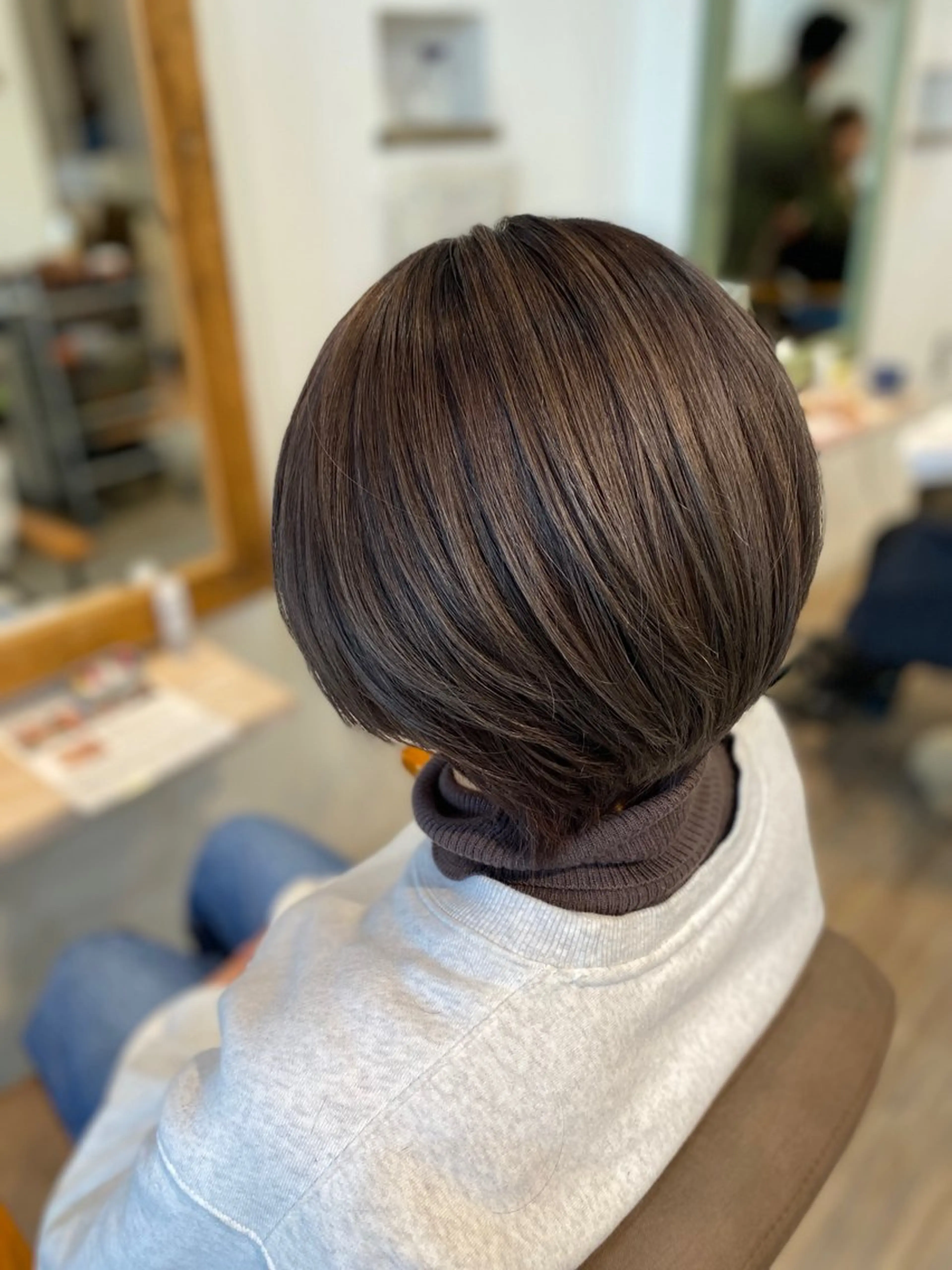 ショート カラー 透明感カラー グレージュ 安住 千明のマツエク・マツパデザイン