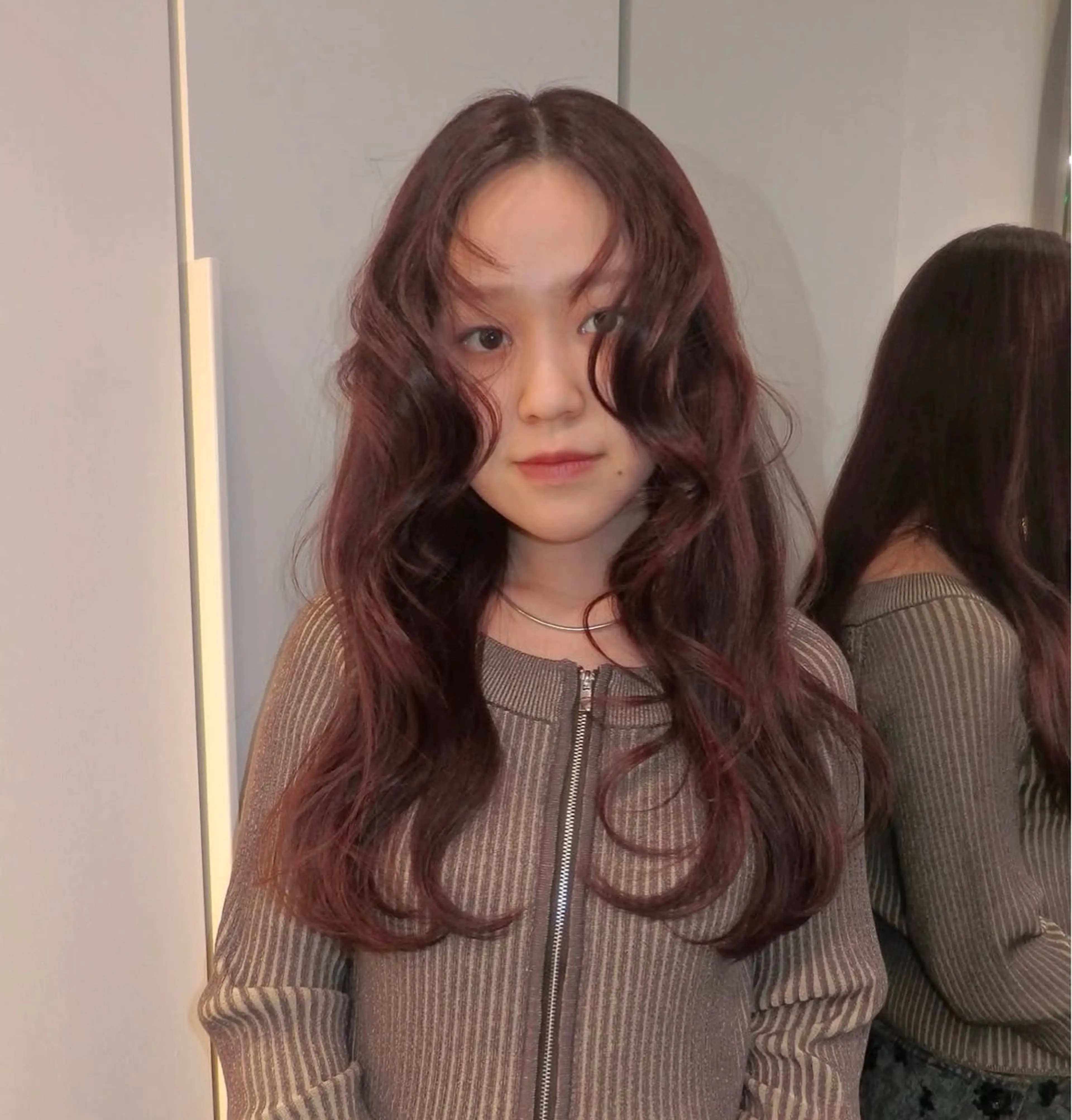 土曜日限定 U24 one color+高濃度ケラチントリートメント ファッションに合わせた思わず惹かれる透明感カラー✨の写真