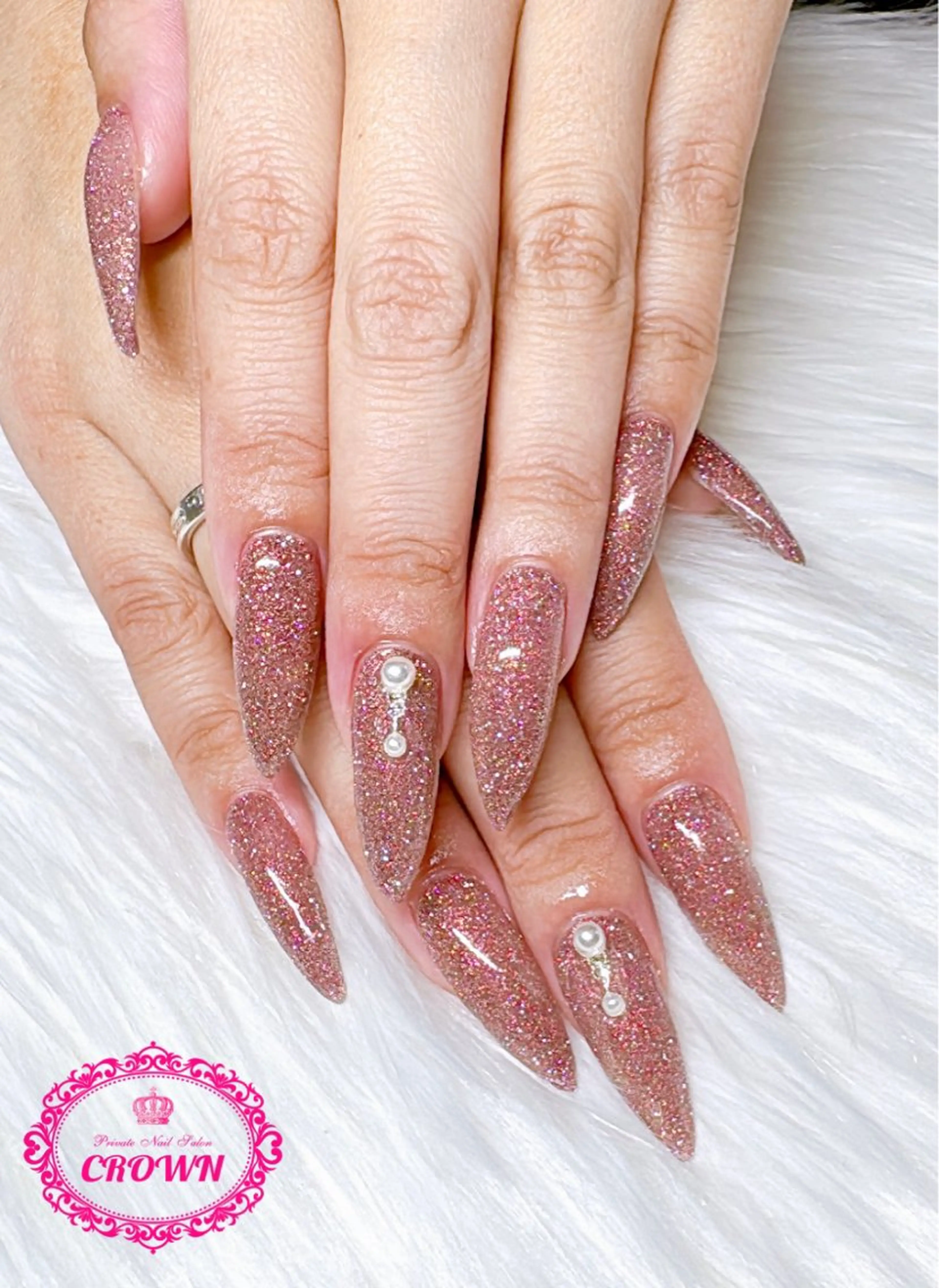 ネイル CROWN プライベートサロンのネイルデザイン