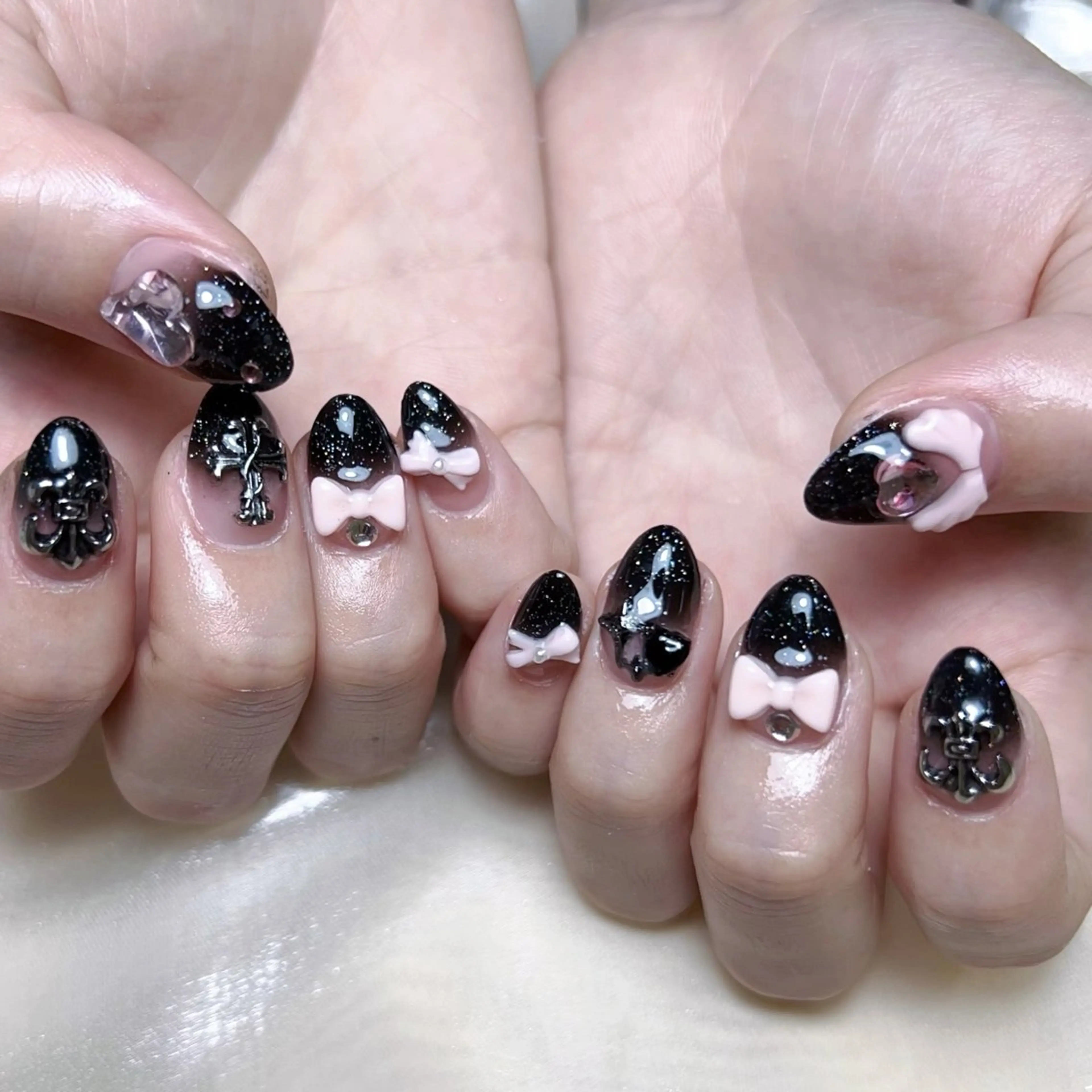 メンズ ネイル メンズ韓国風 アートネイル オーロラネイル ガーリー キラキラネイル ハンドネイル Nail salon 木にいるのネイルデザイン
