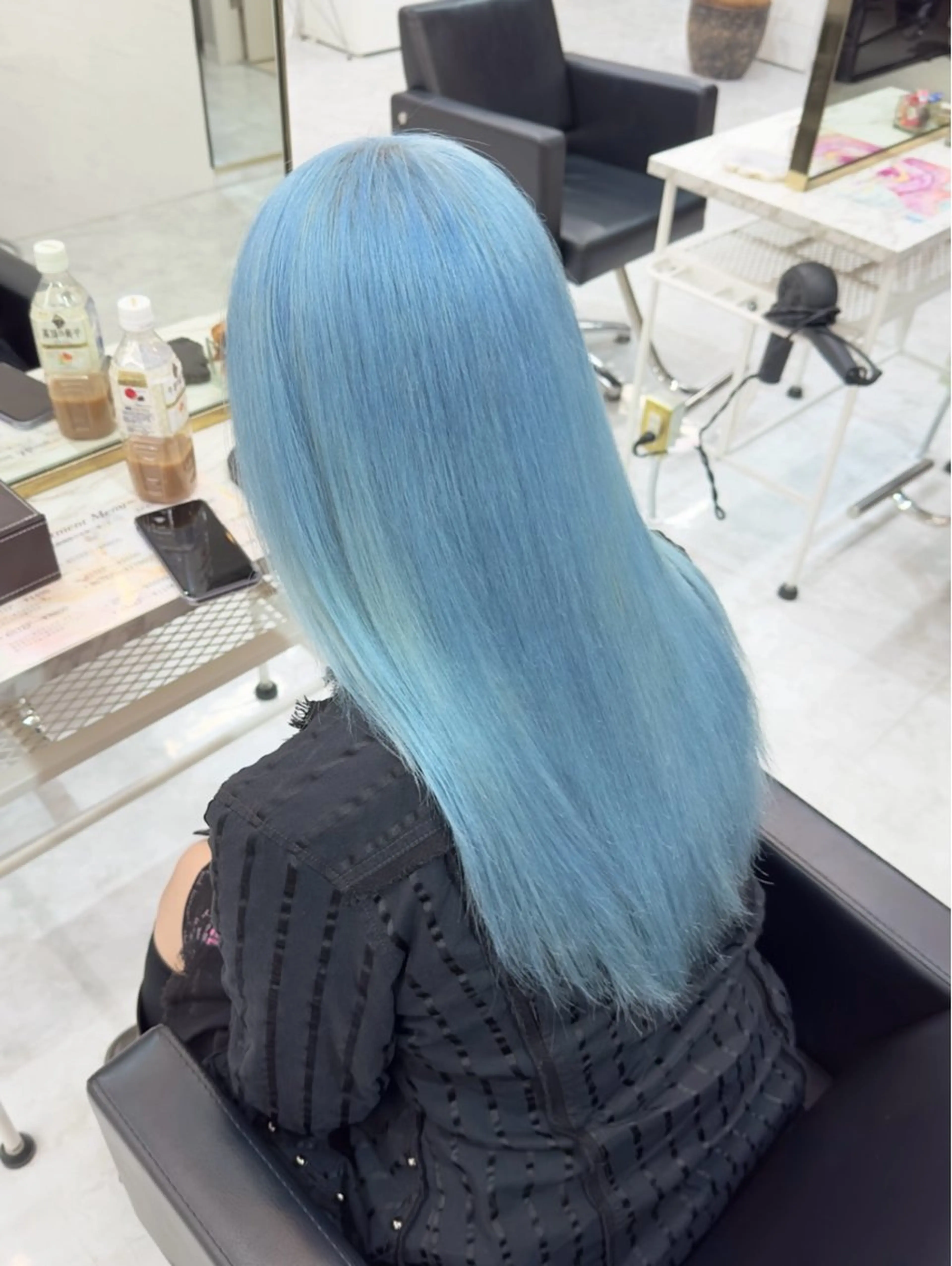 カラー 漆畑 莉奈のヘアスタイル