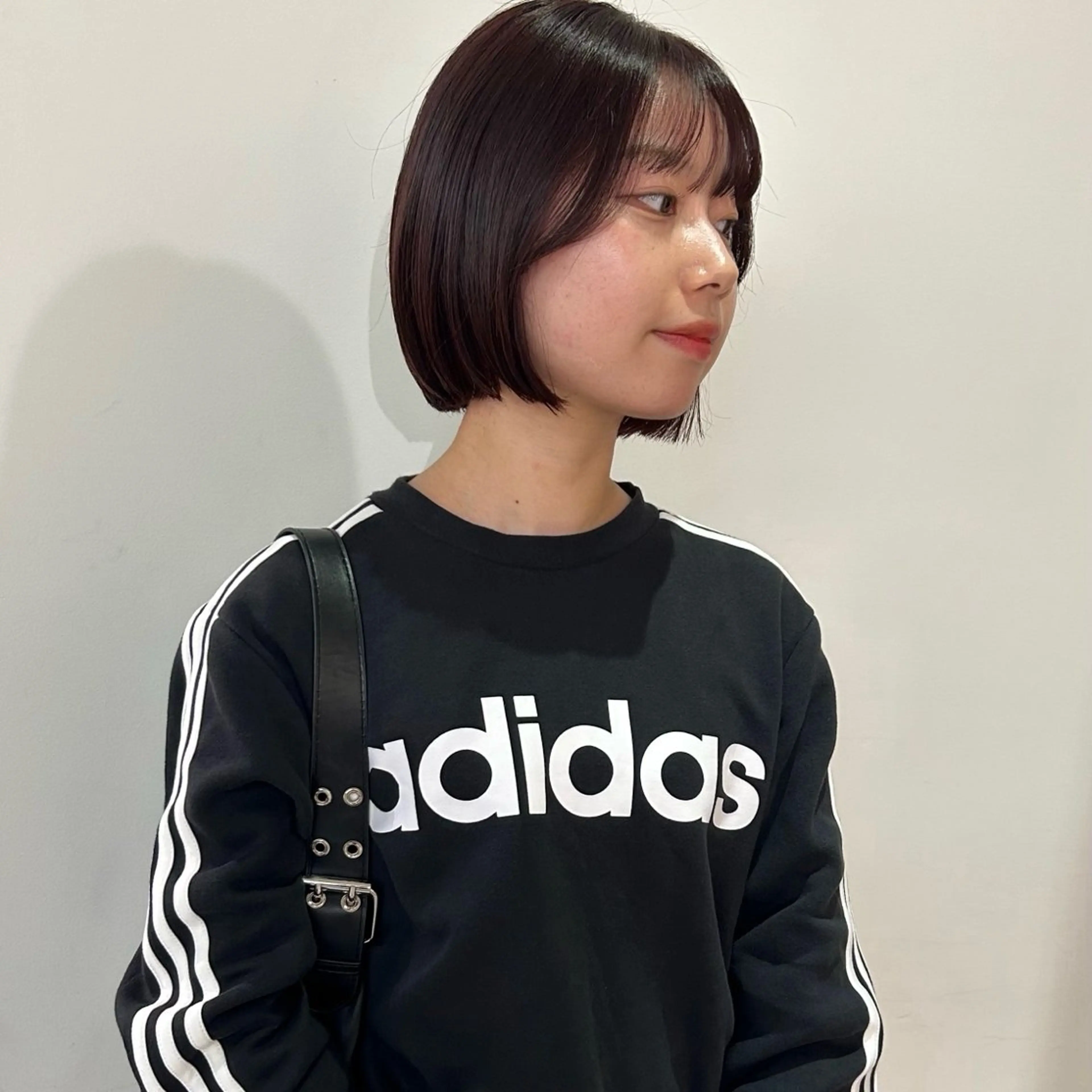 ショート カラー 透明感カラー ボブ 顔まわりレイヤー 顔周りカット レイヤーカット nonoka オリーブ/グレージュのヘアスタイル