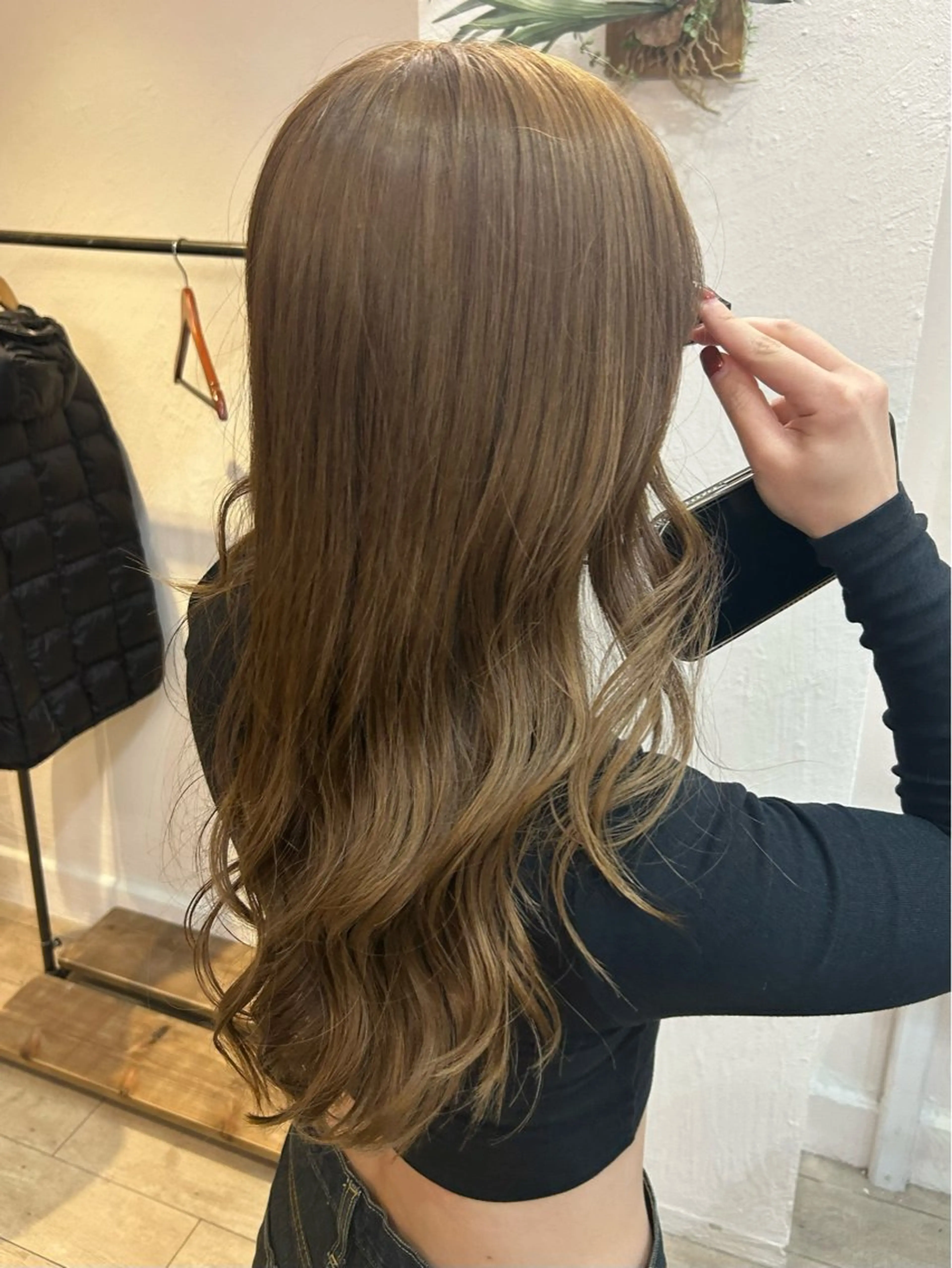 カット＋ブリーチなしダブルカラー＋超音波KNOLLTRの写真