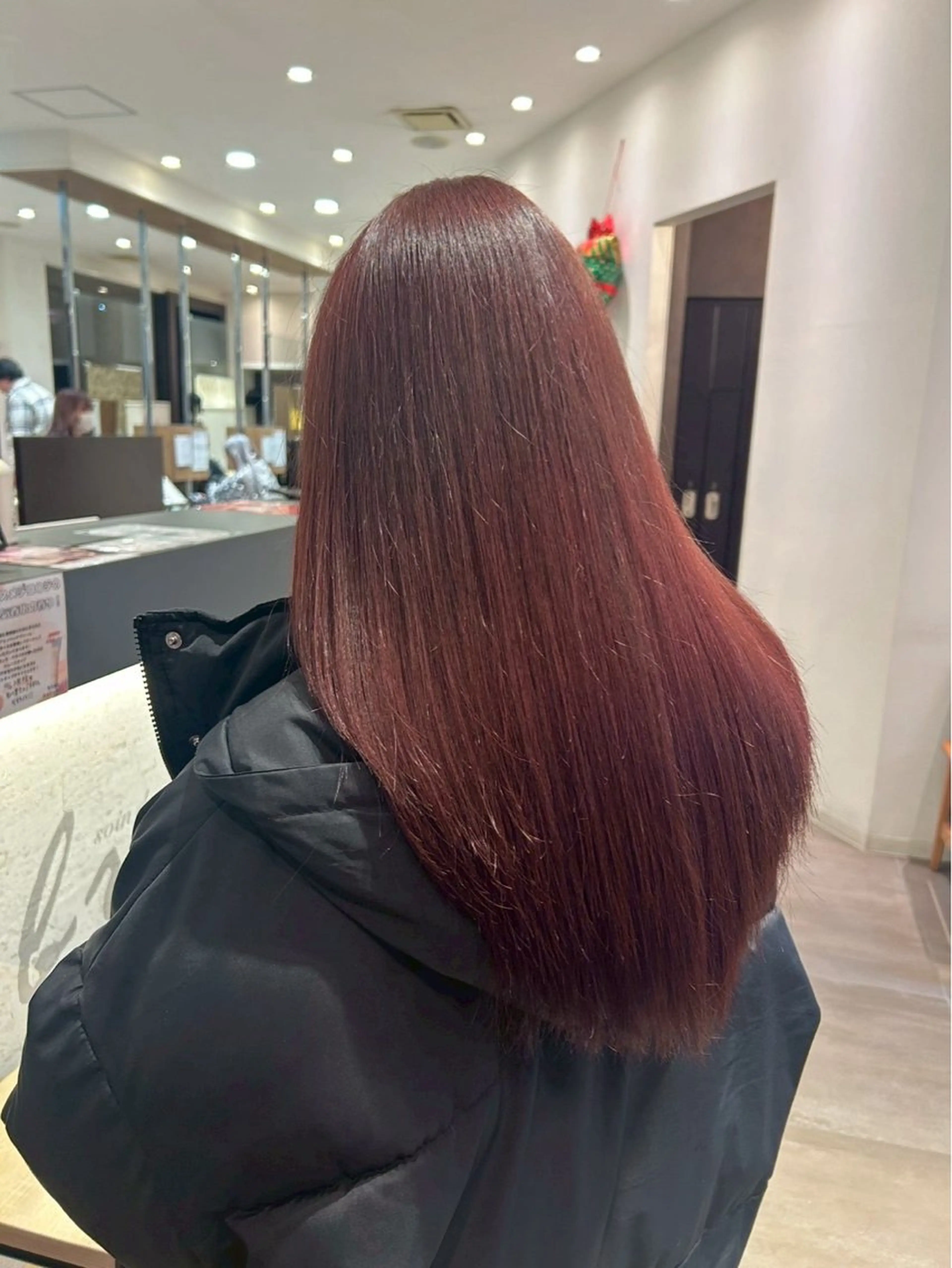 ロング 岩岡 つなみのヘアスタイル