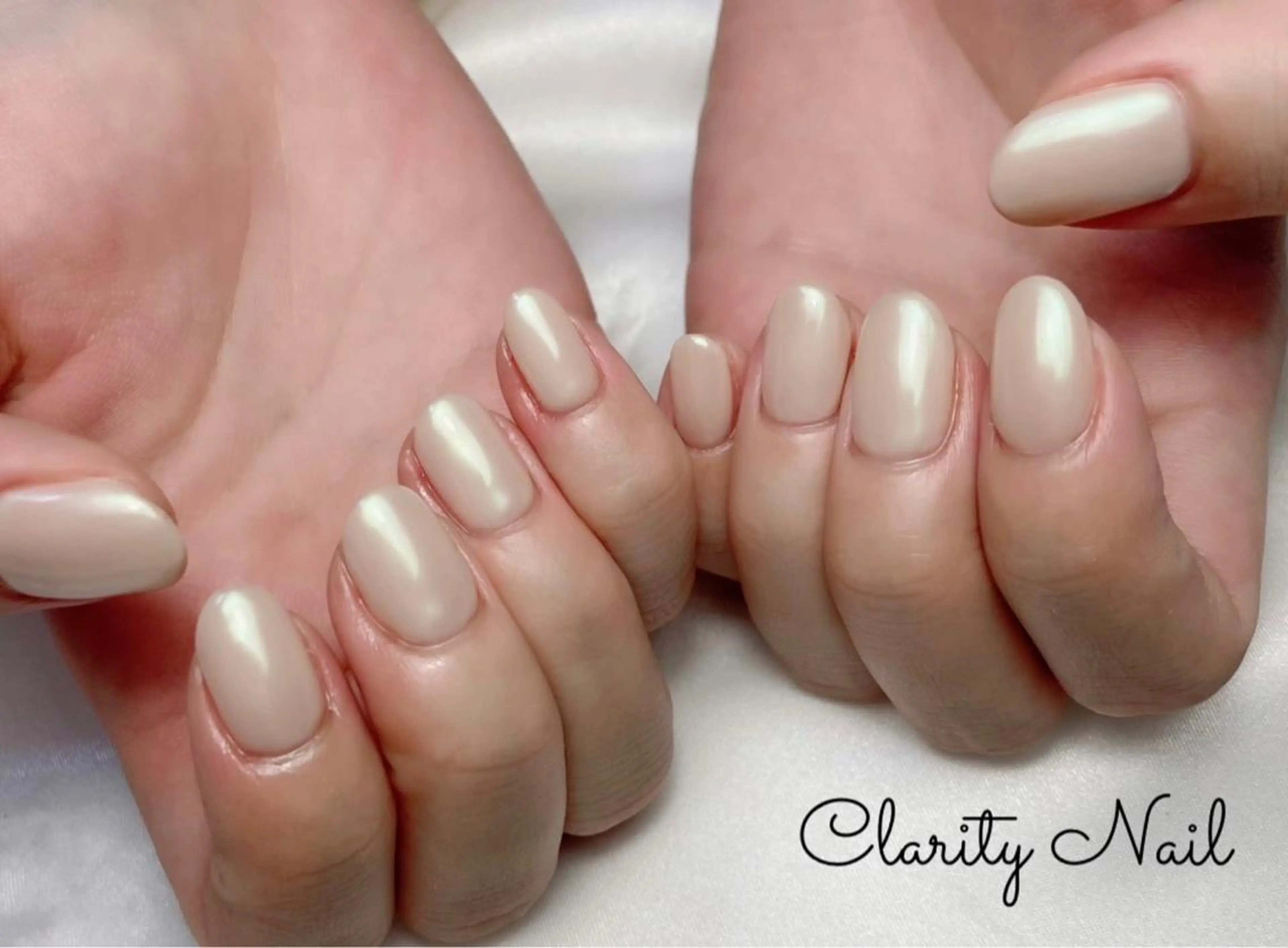 ネイル オーロラネイル ワンカラーネイル ハンドネイル Clarity Nailのネイルデザイン