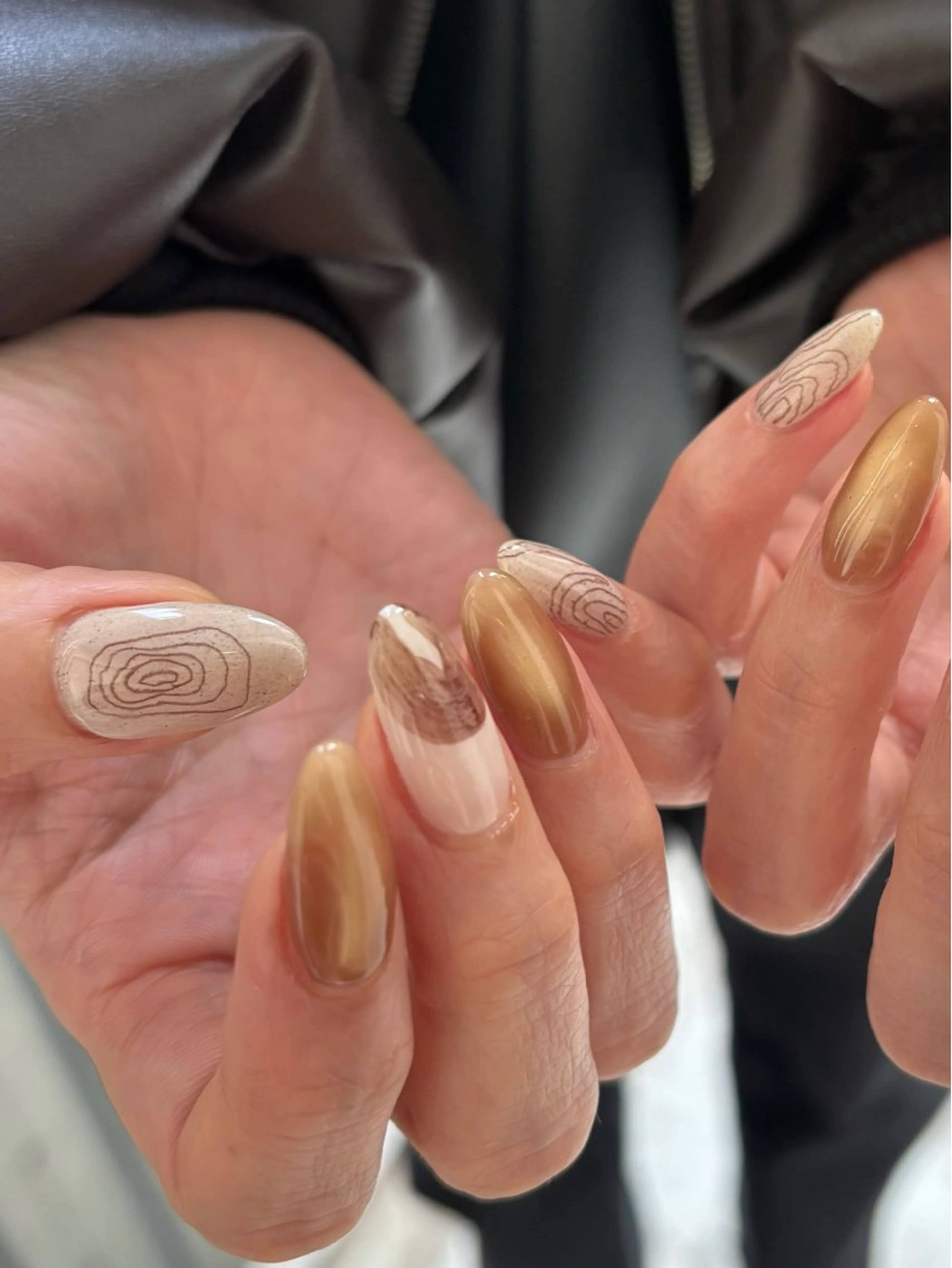 ネイル Manon Tomiのネイルデザイン