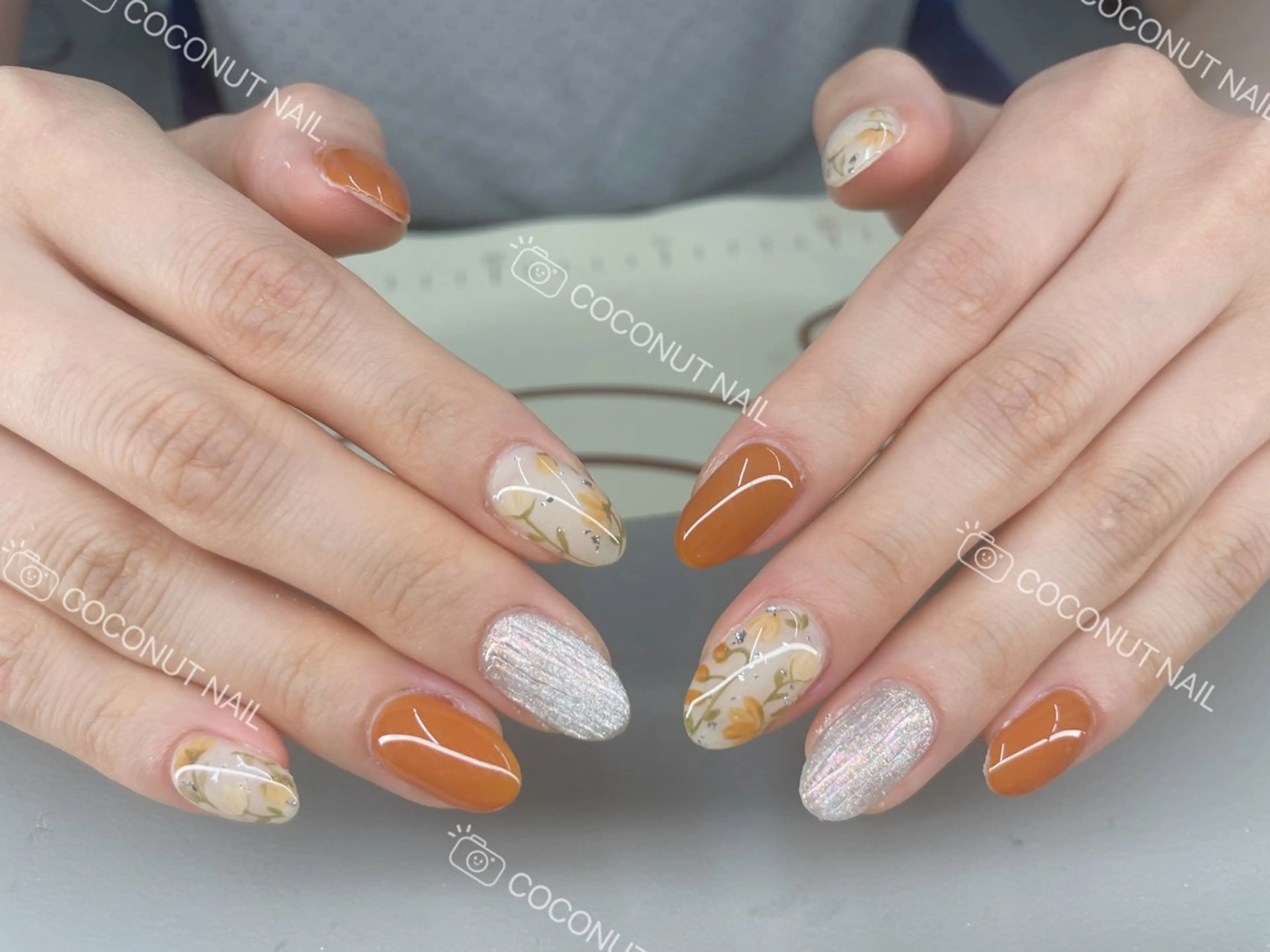ネイル ハンドネイル 神田 ココナッツのネイルデザイン