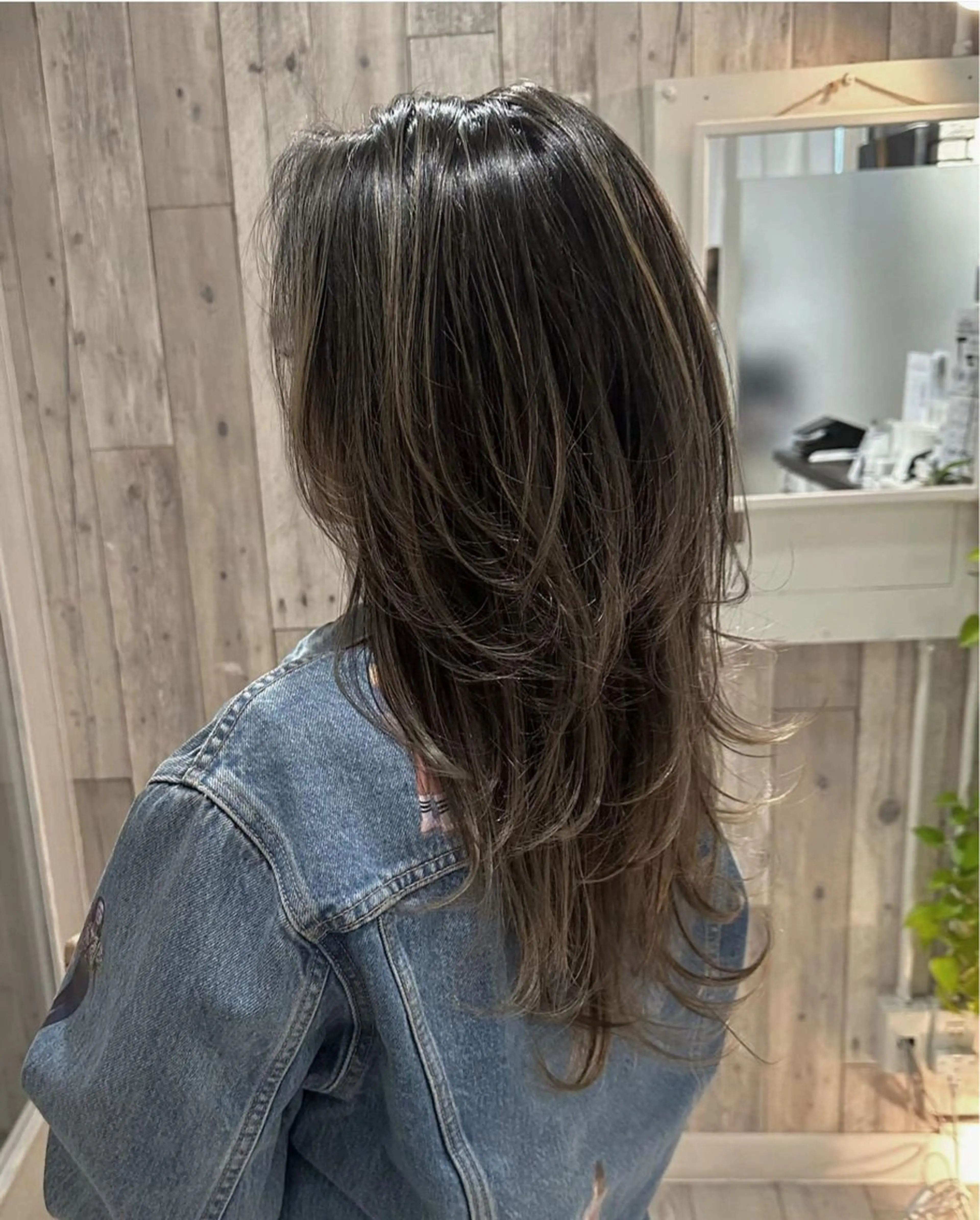 ロング カラー ハイライトカラー ハイライト レイヤーカット カット ヘアカラー 銀座透け感大人カラー 🌴フルカワのヘアスタイル