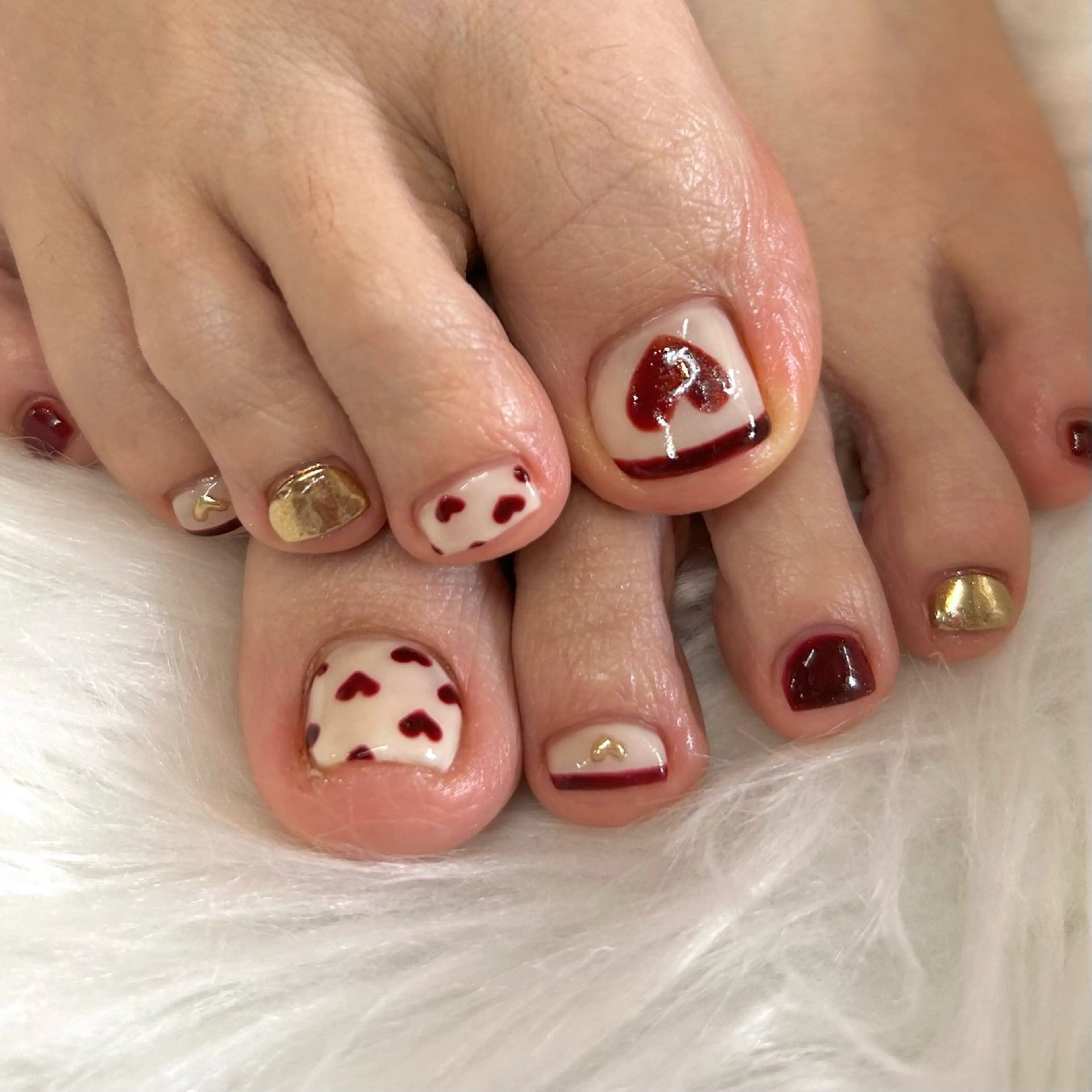 ネイル ハート ミラーネイル shine'an fuka🌿🫧のネイルデザイン