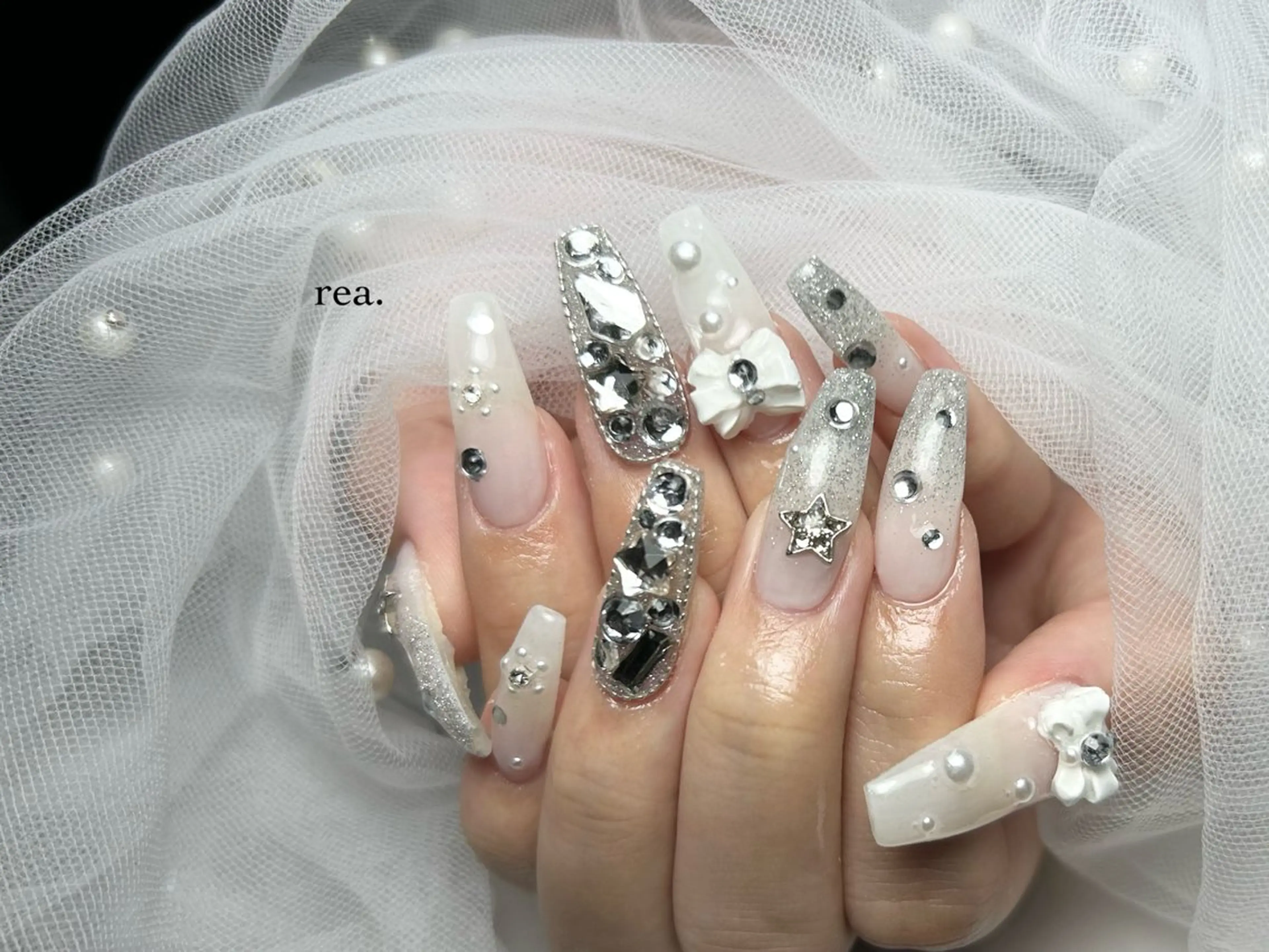 ネイル ハンドネイル フットネイル rea .のネイルデザイン