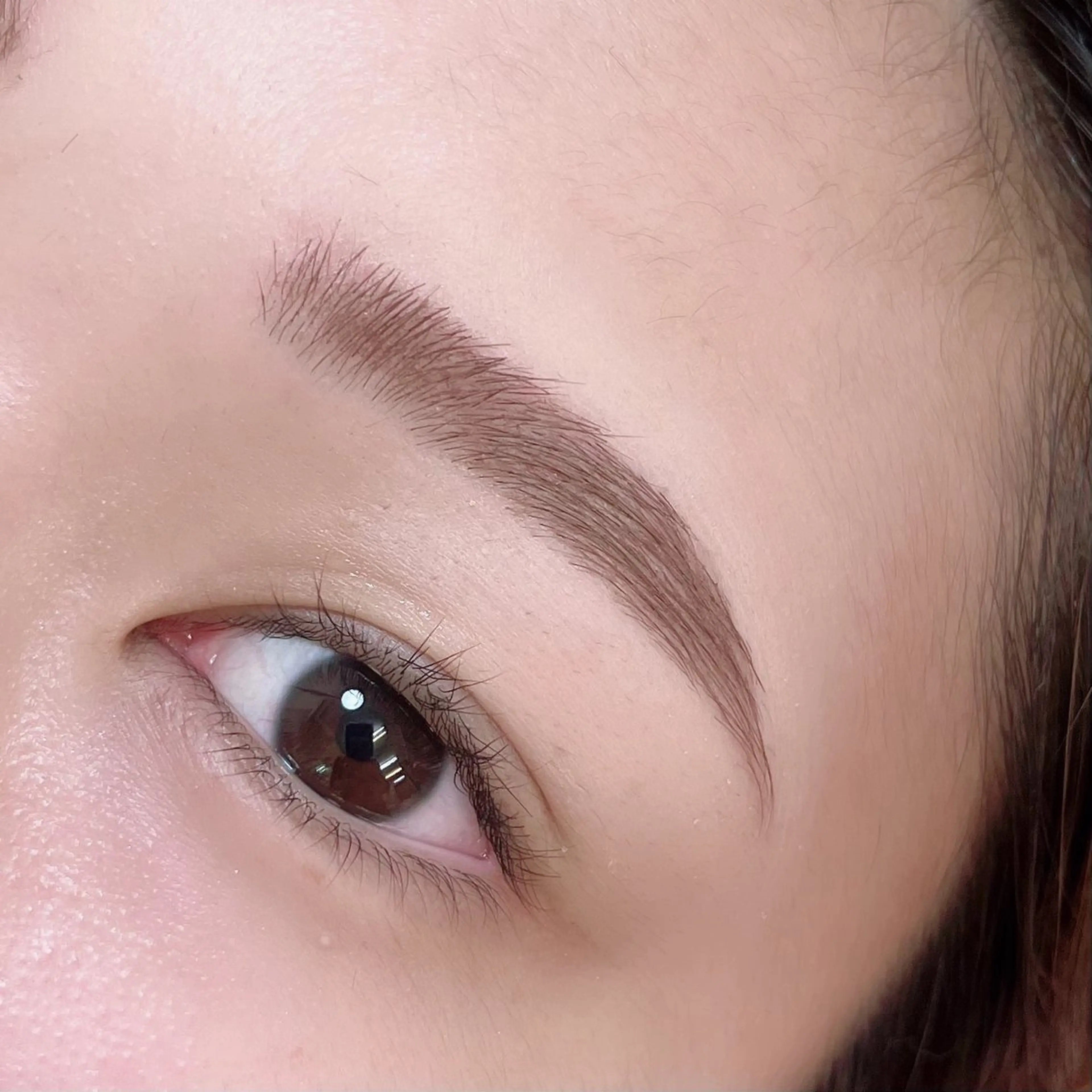 アイブロウ BeckyLash 広瀬のマツエク・マツパデザイン