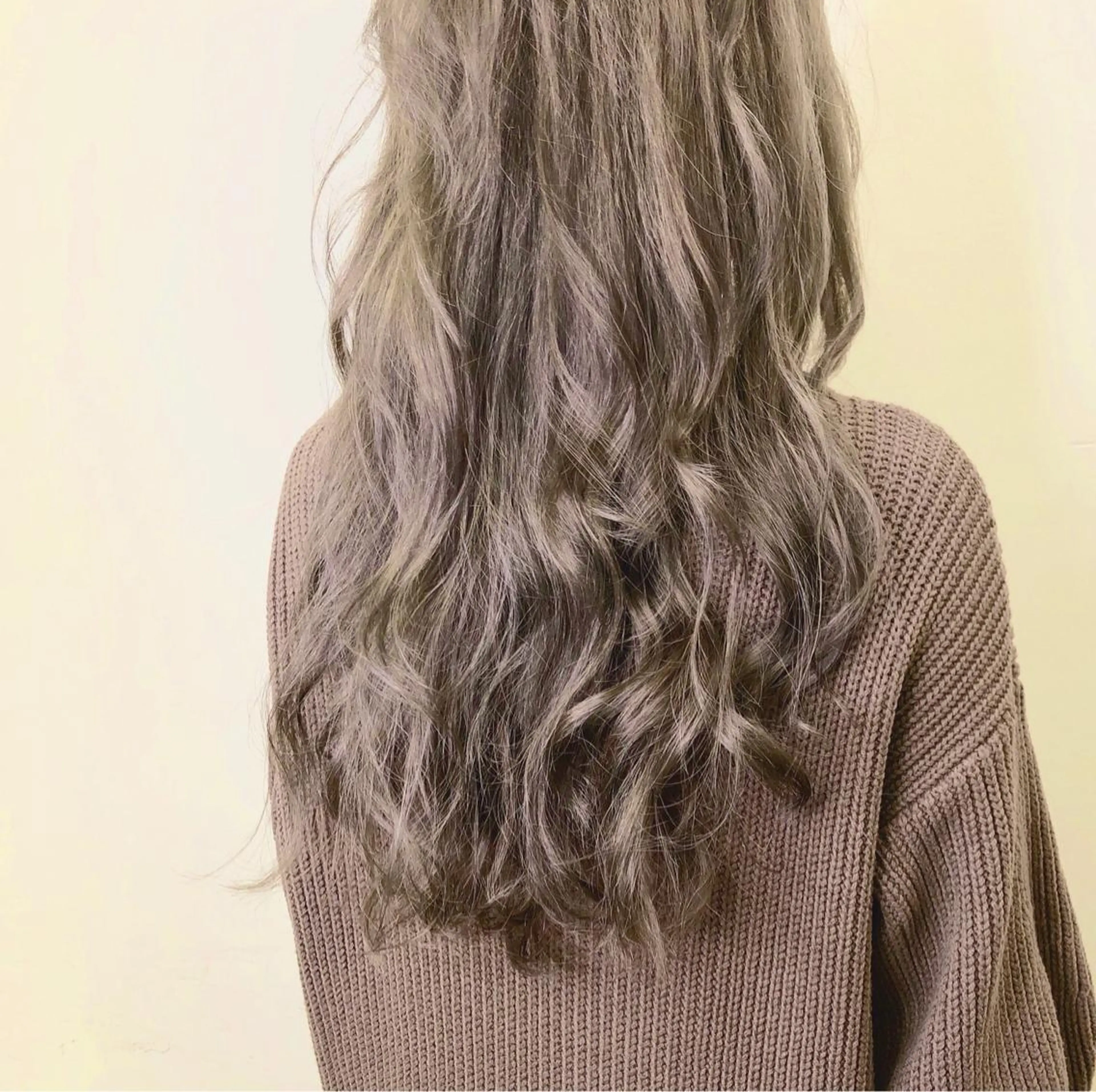 セミロング ヘアカラー トリートメント メンズ レイヤー ウルフ 弓木啓輔のヘアスタイル