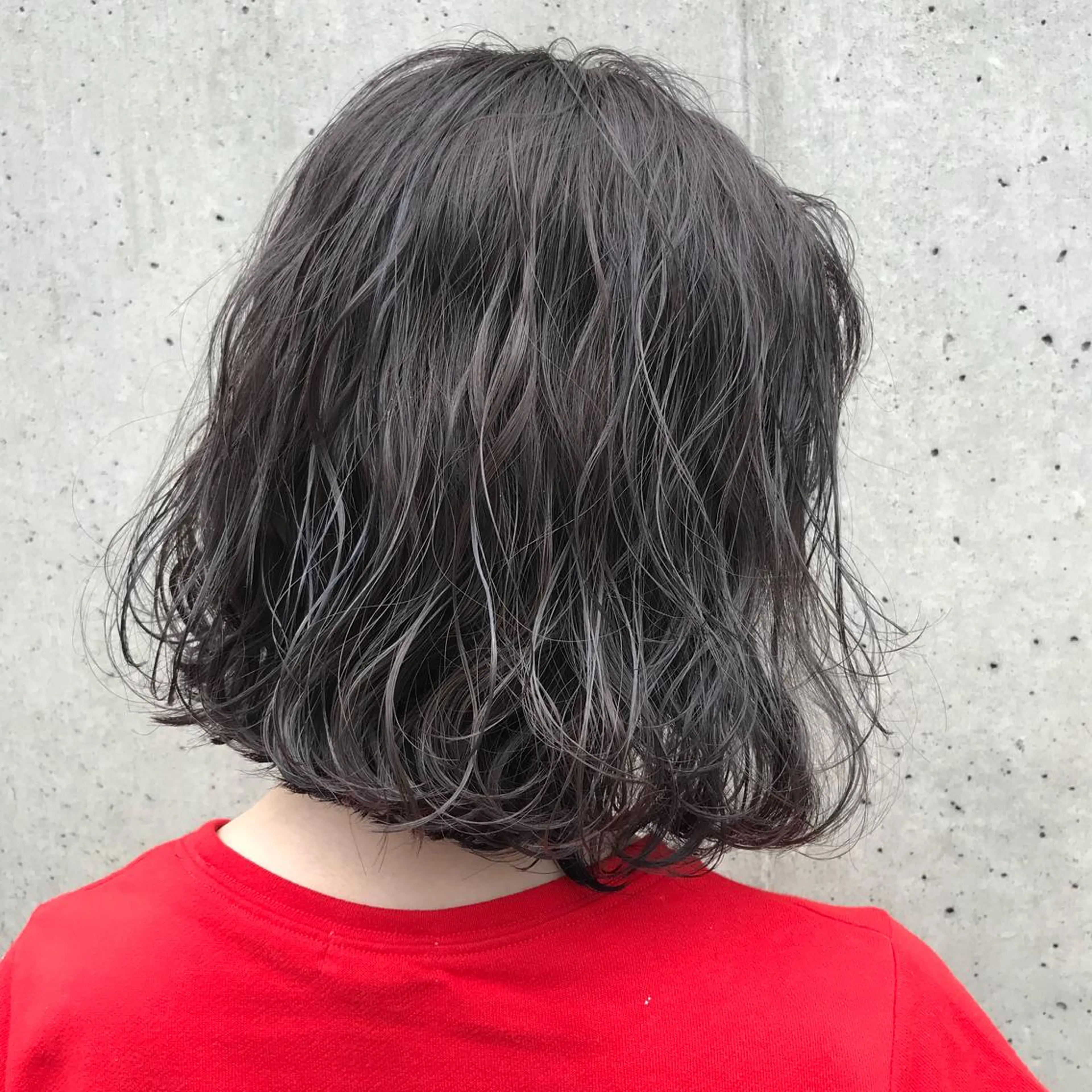 ミディアム カラー アッシュ ベージュカラー ブリーチ ダークグレー ダークグレージュ カット ヘアカラー トリートメント 韓国レイヤー/ミルク ティー🦋高橋　暖のヘアスタイル