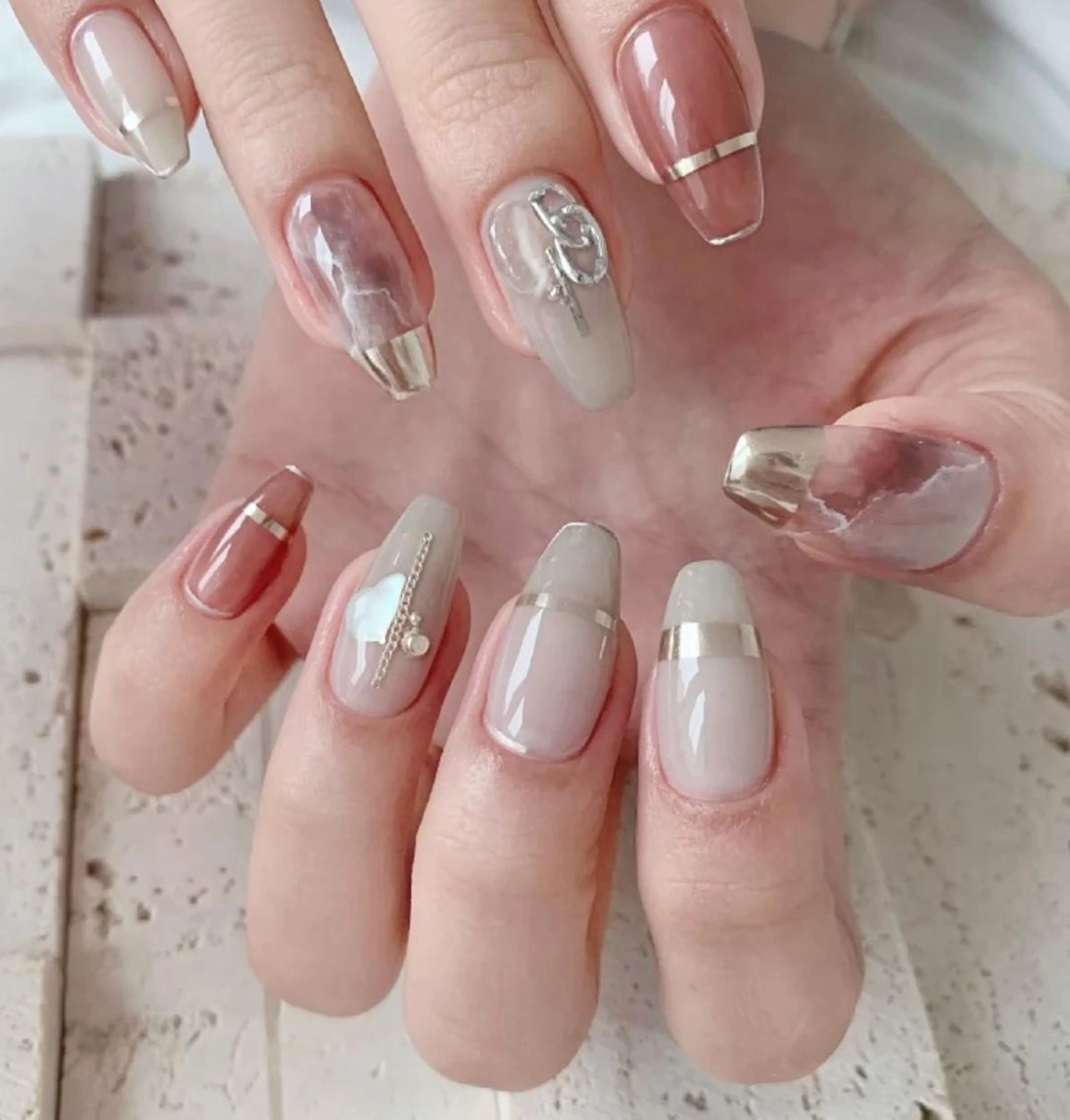 ネイル AB マツエクネイルサロンのネイルデザイン