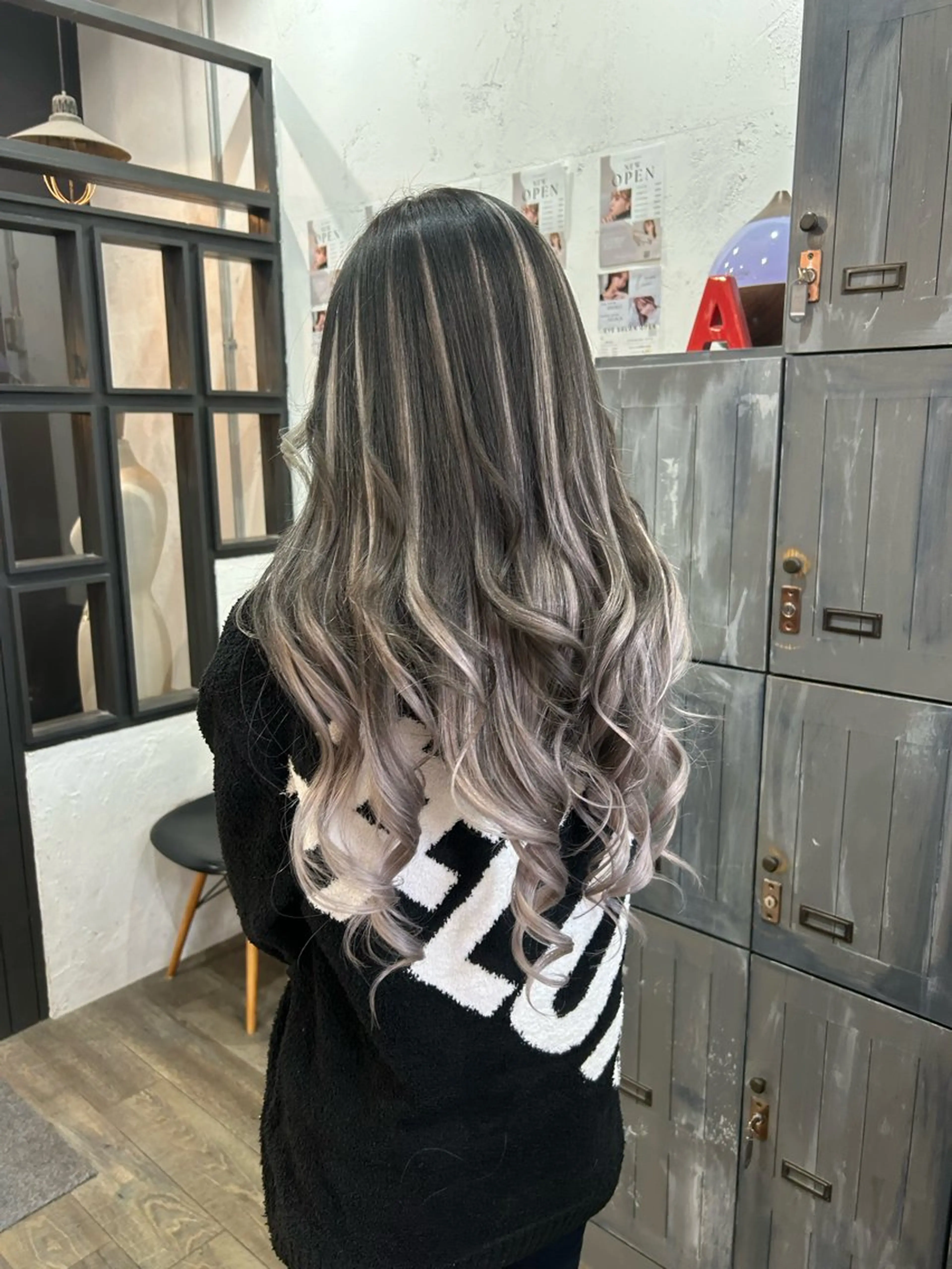 ロング エクステ レイヤーカット SITY. 🦋mamiya🦋のヘアスタイル