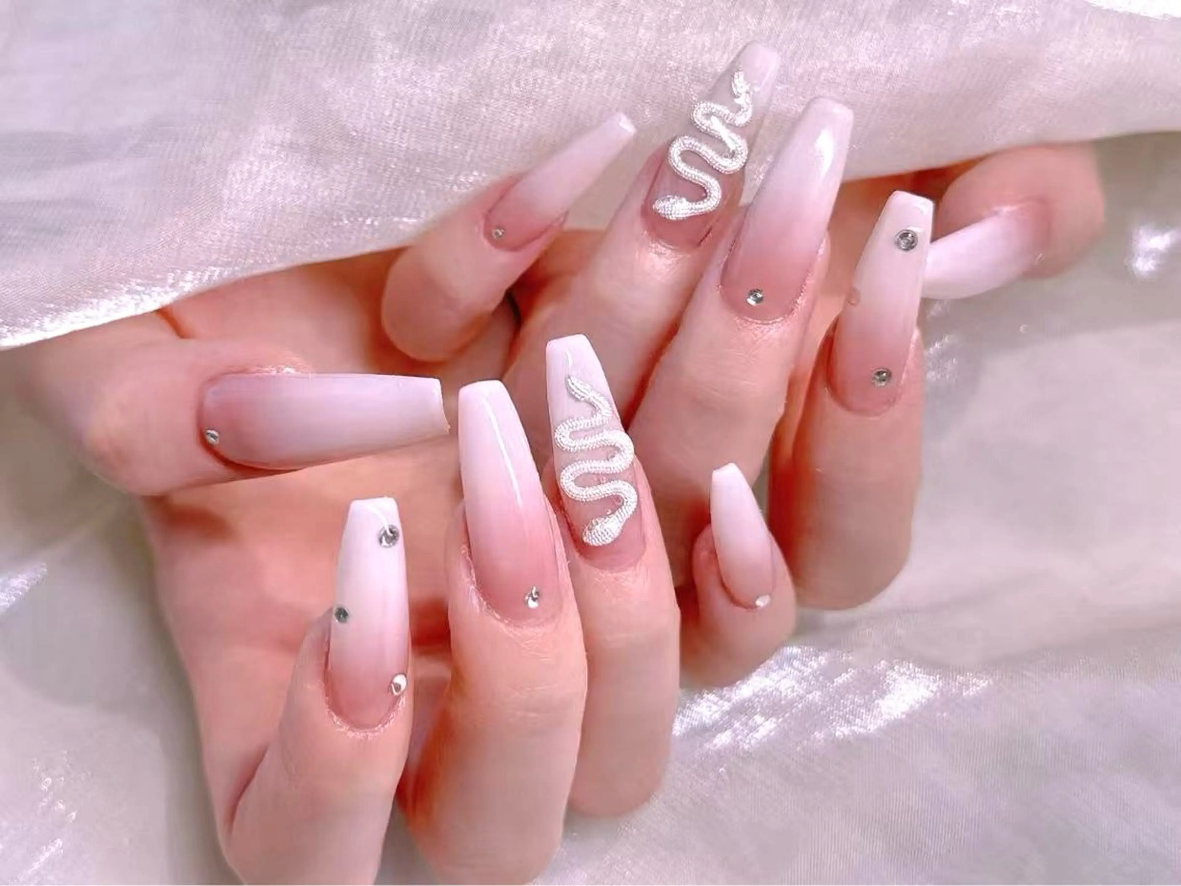 ネイル リン リンのネイルデザイン