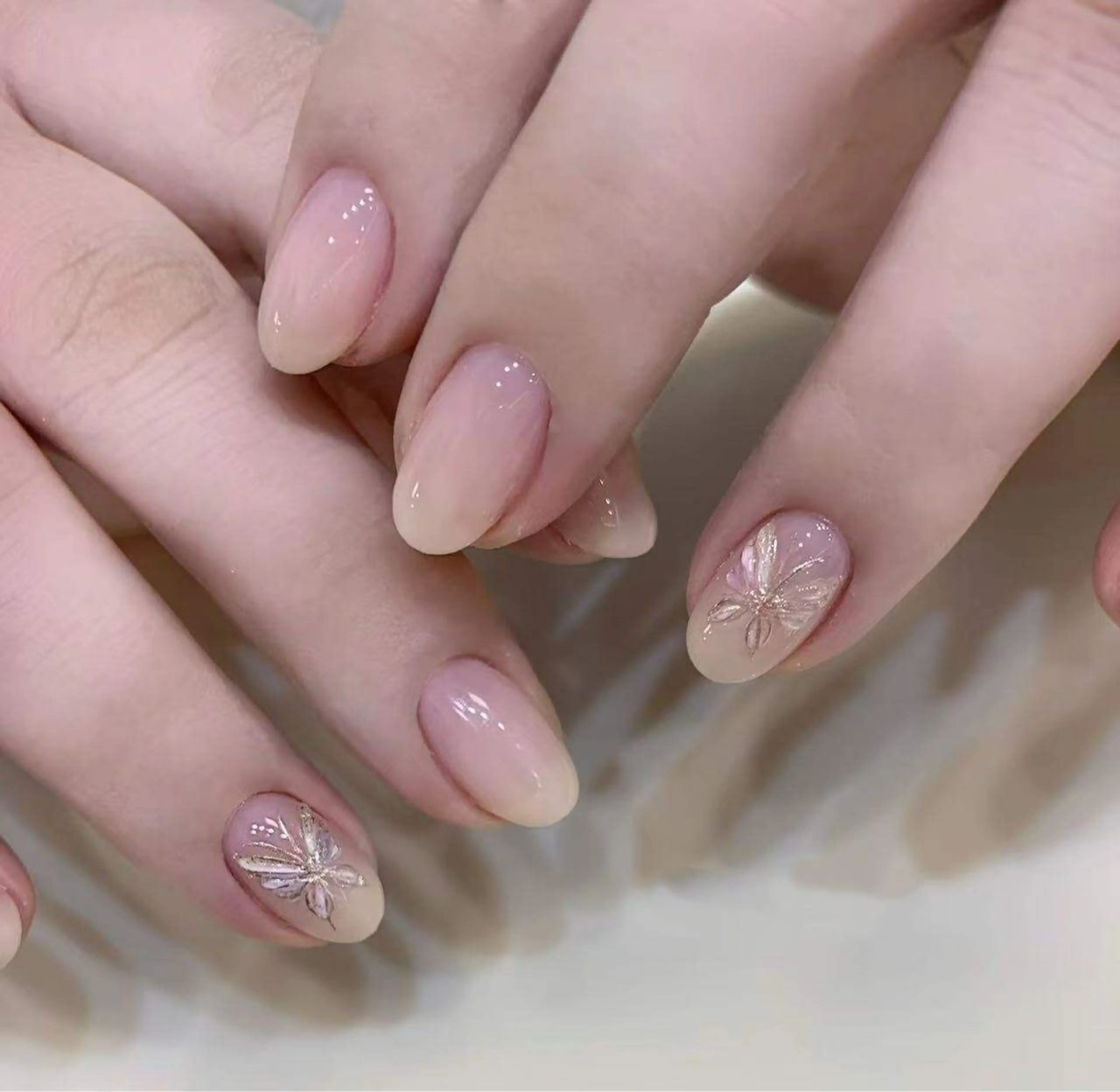 ネイル フラワーネイル フレンチネイル ジェルネイル ガラスフレンチ ハート ハンドネイル 相沢 さやかのネイルデザイン