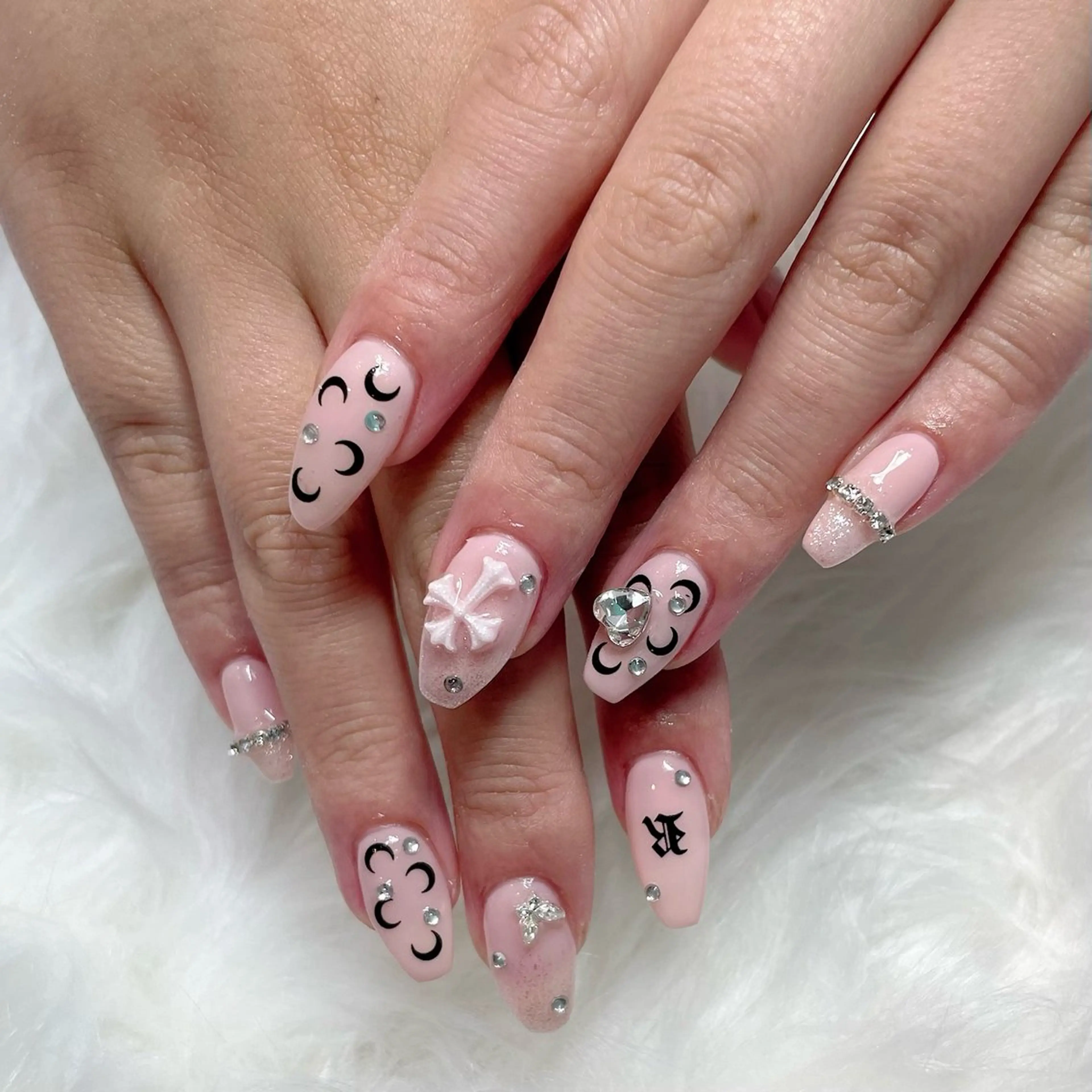 ネイル Atelier Nail所属・Atelier Ayaのネイルデザイン