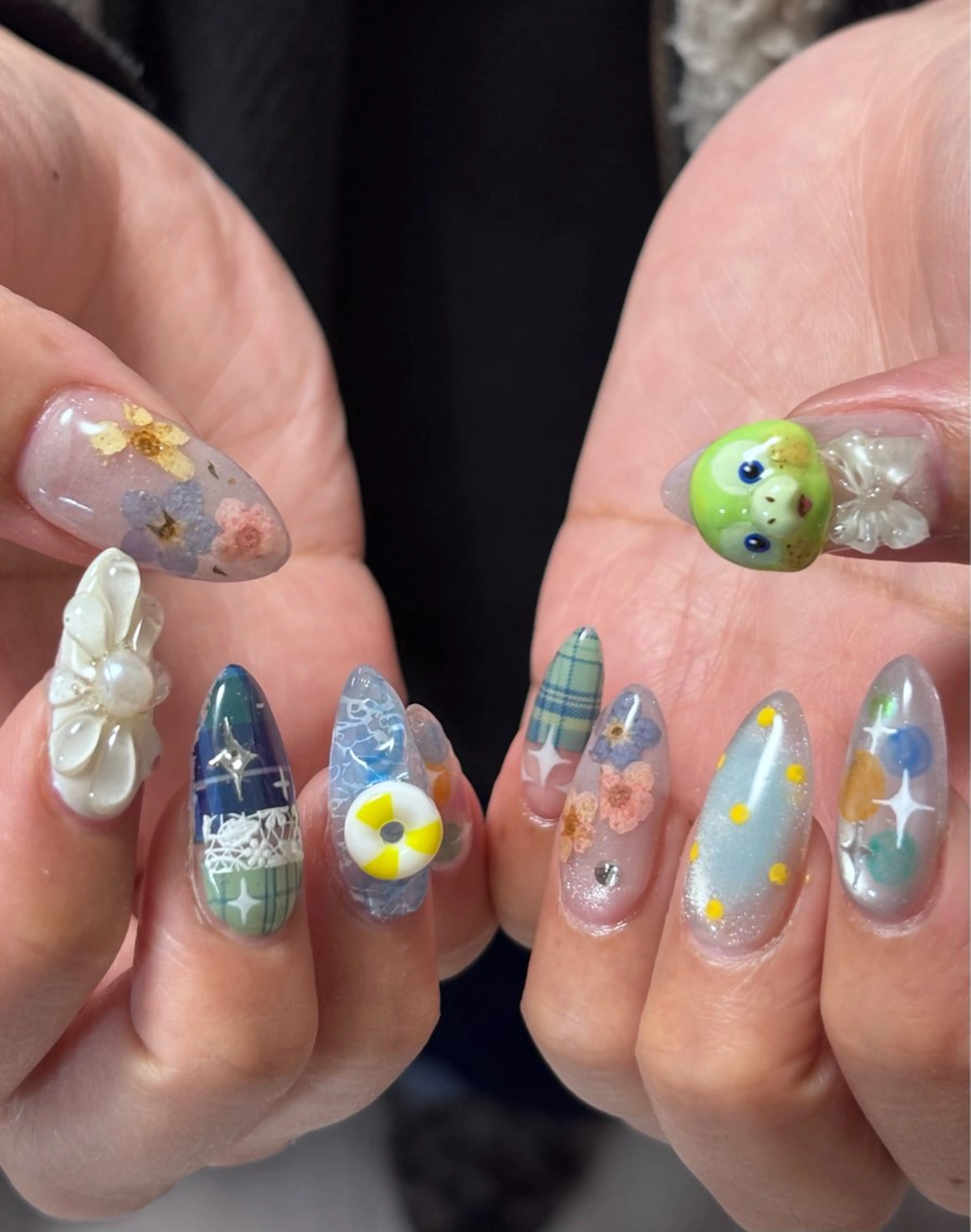 ネイル 銀河屋の猫所属・銀河屋 の猫のネイルデザイン