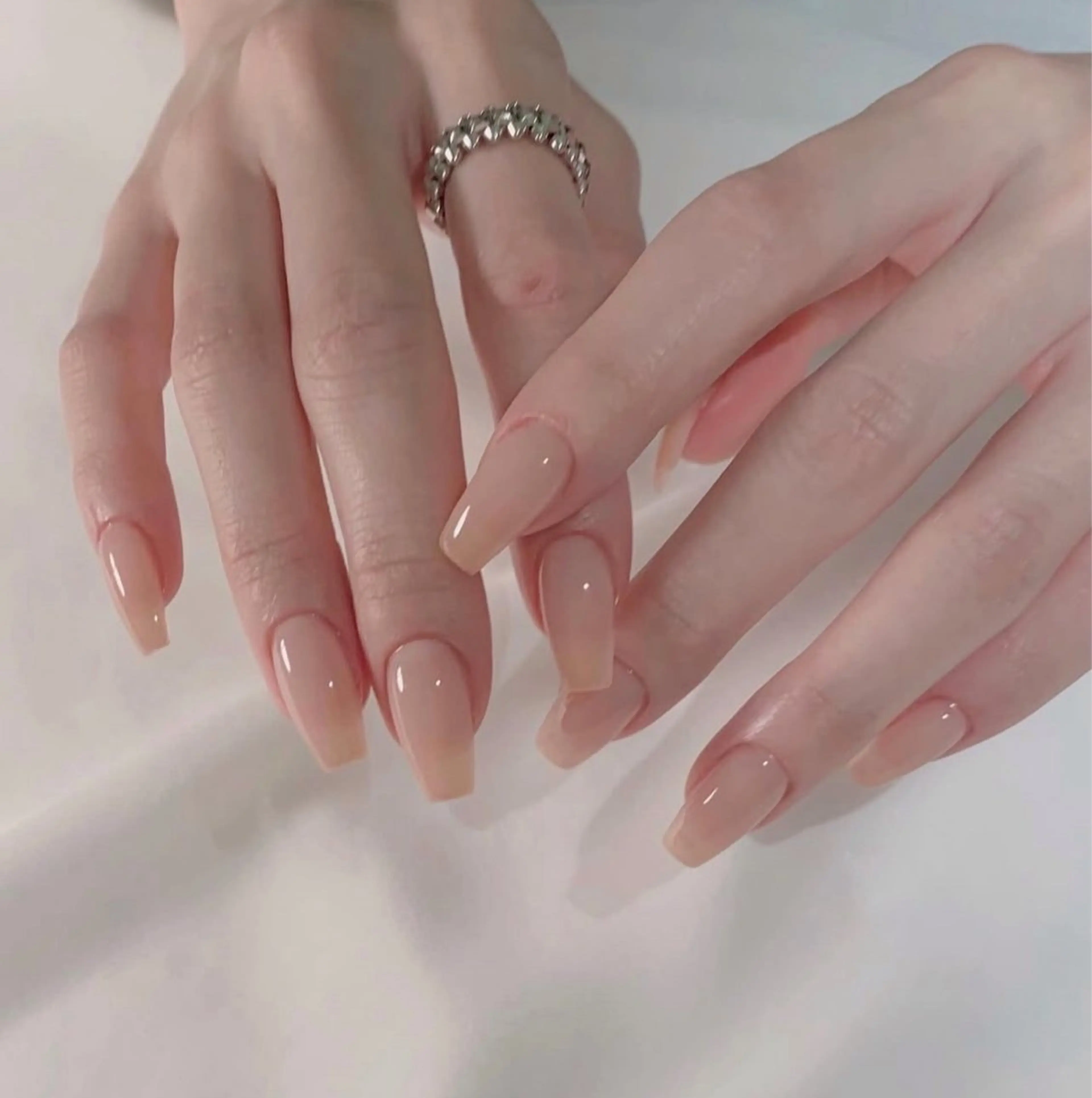 ネイル ワンカラーネイル ハンドネイル sora ❄️のネイルデザイン