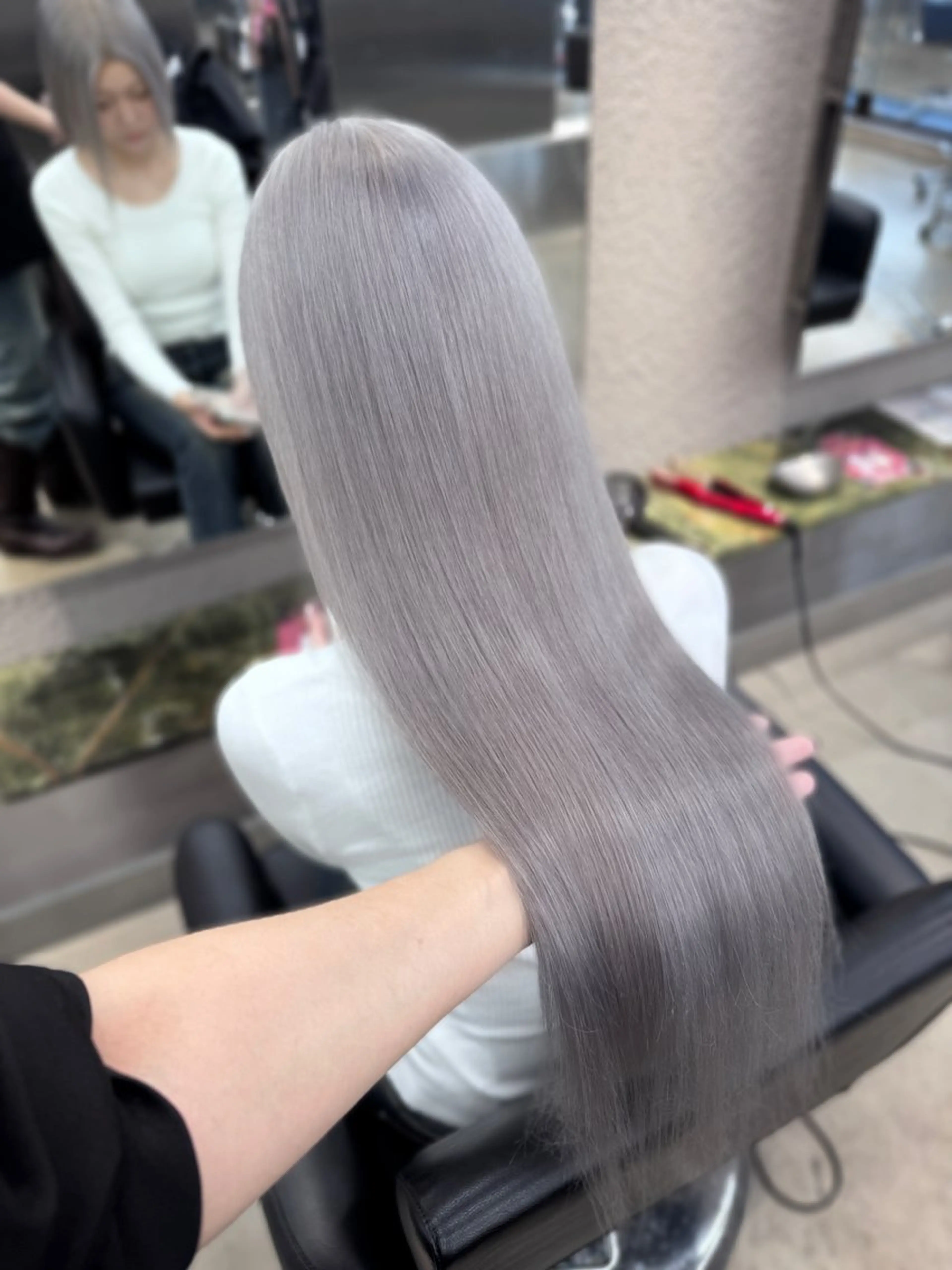 ロング カラー ブリーチ ヘアカラー トリートメント 紬/enne/ブリー チ/ハイトーンのヘアスタイル