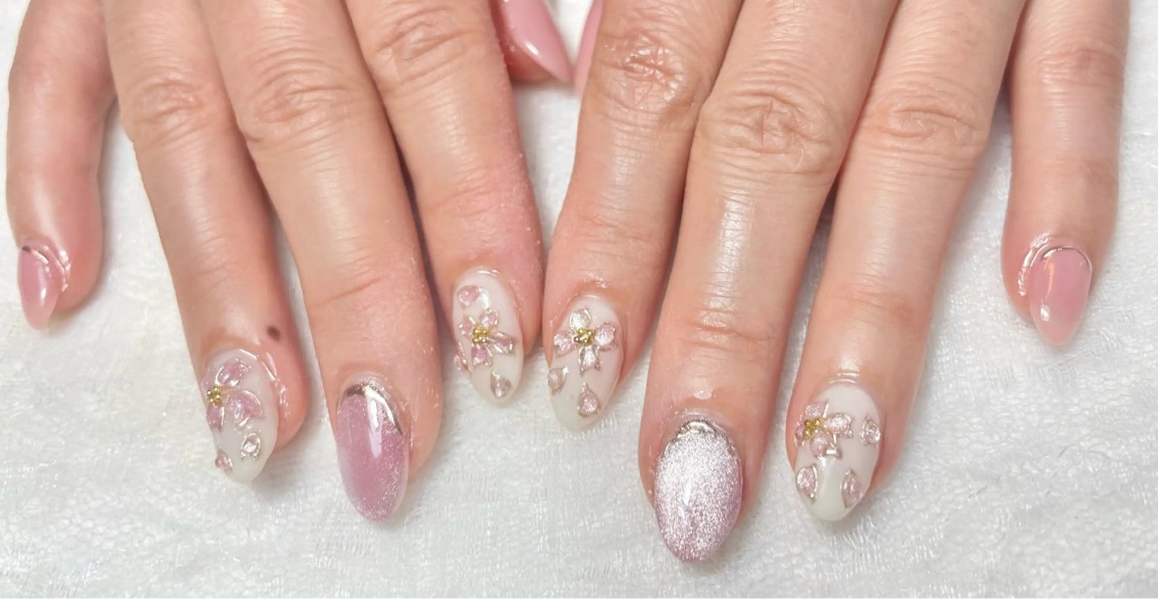 ネイル 桜ネイル nail salon Libertyのネイルデザイン