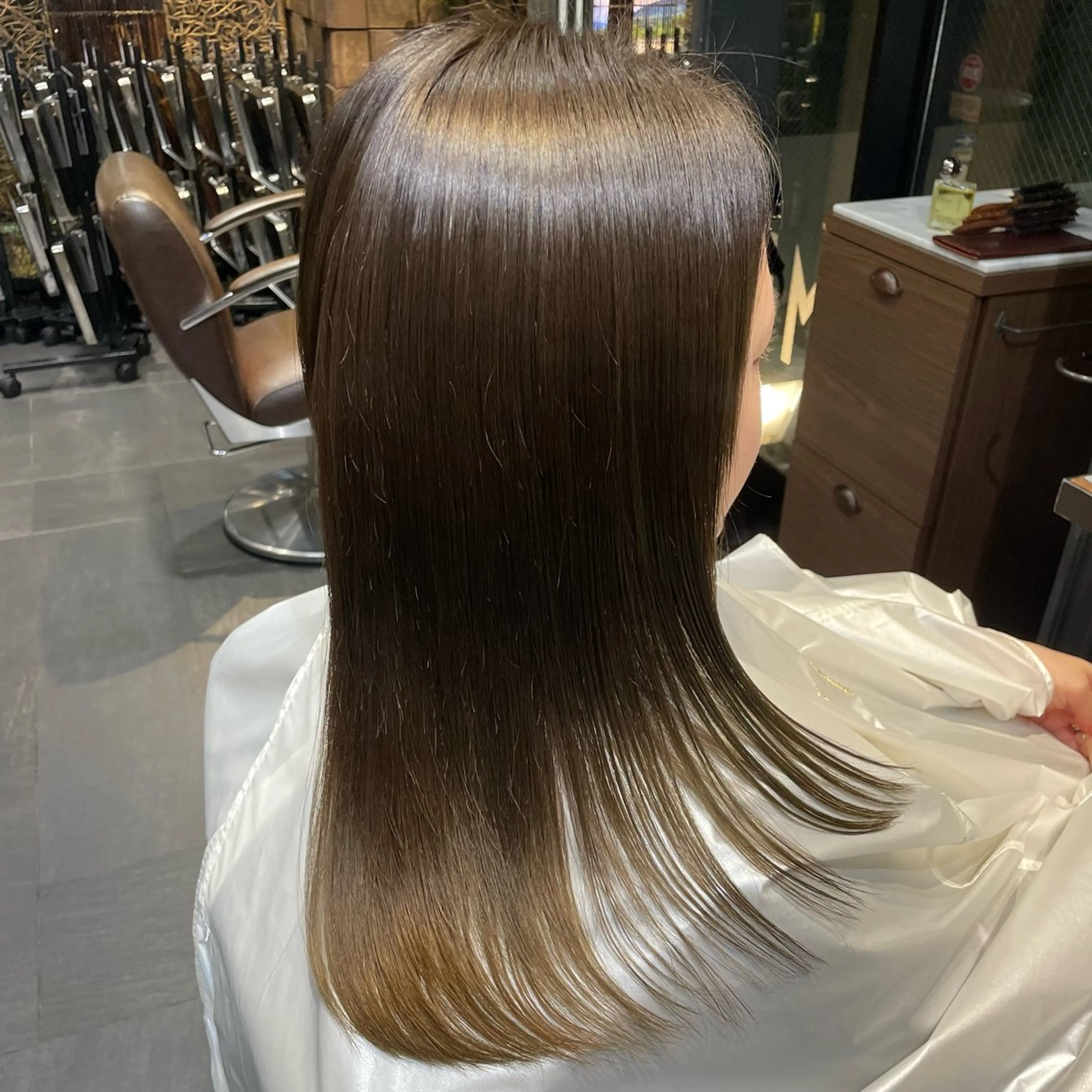 セミロング カラー ヘアカラー 松木 花鈴のヘアスタイル