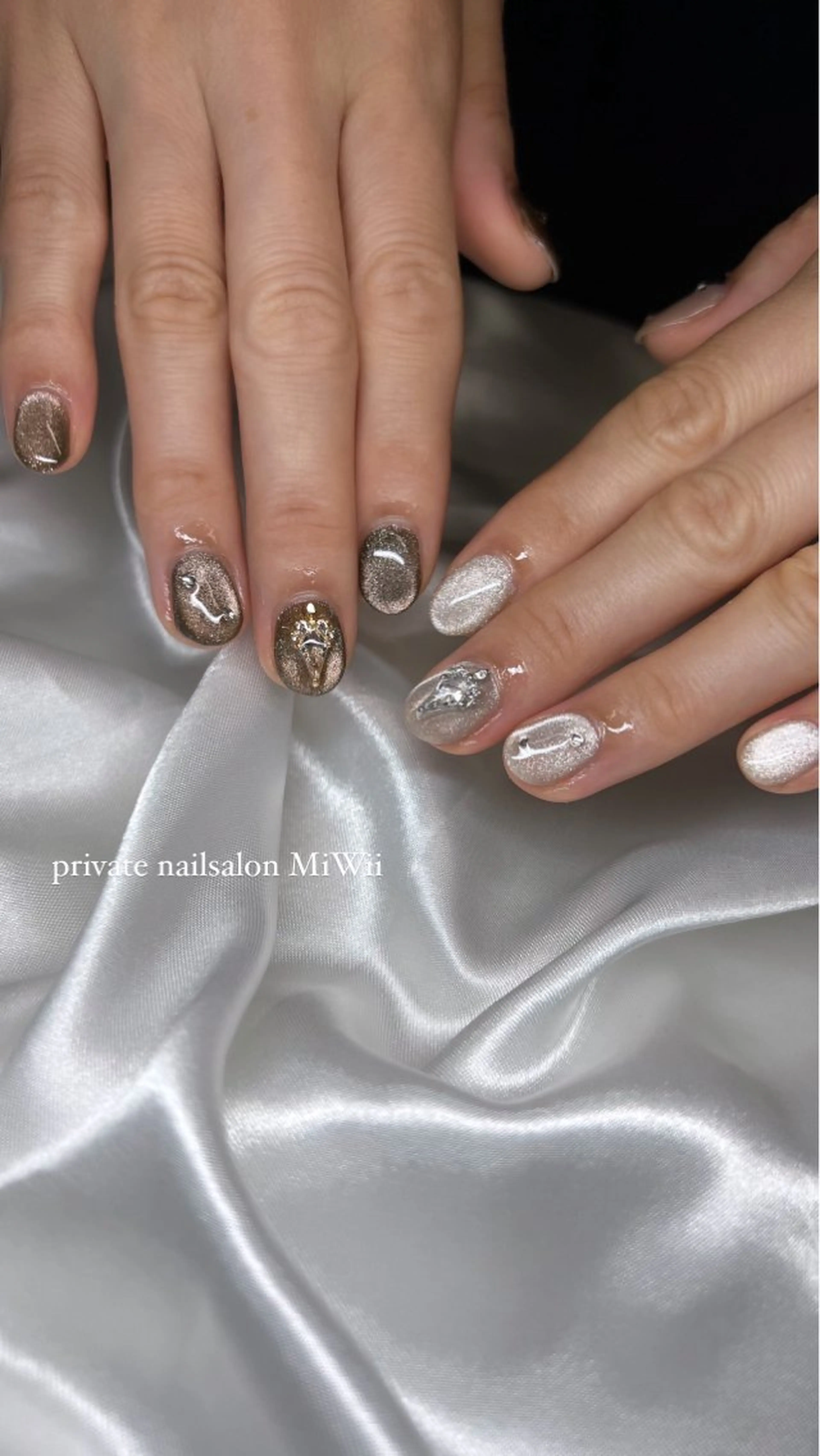 ネイル マグネットネイル 𝐧𝐚𝐢𝐥 𝐌𝐢𝐖𝐢𝐢のネイルデザイン