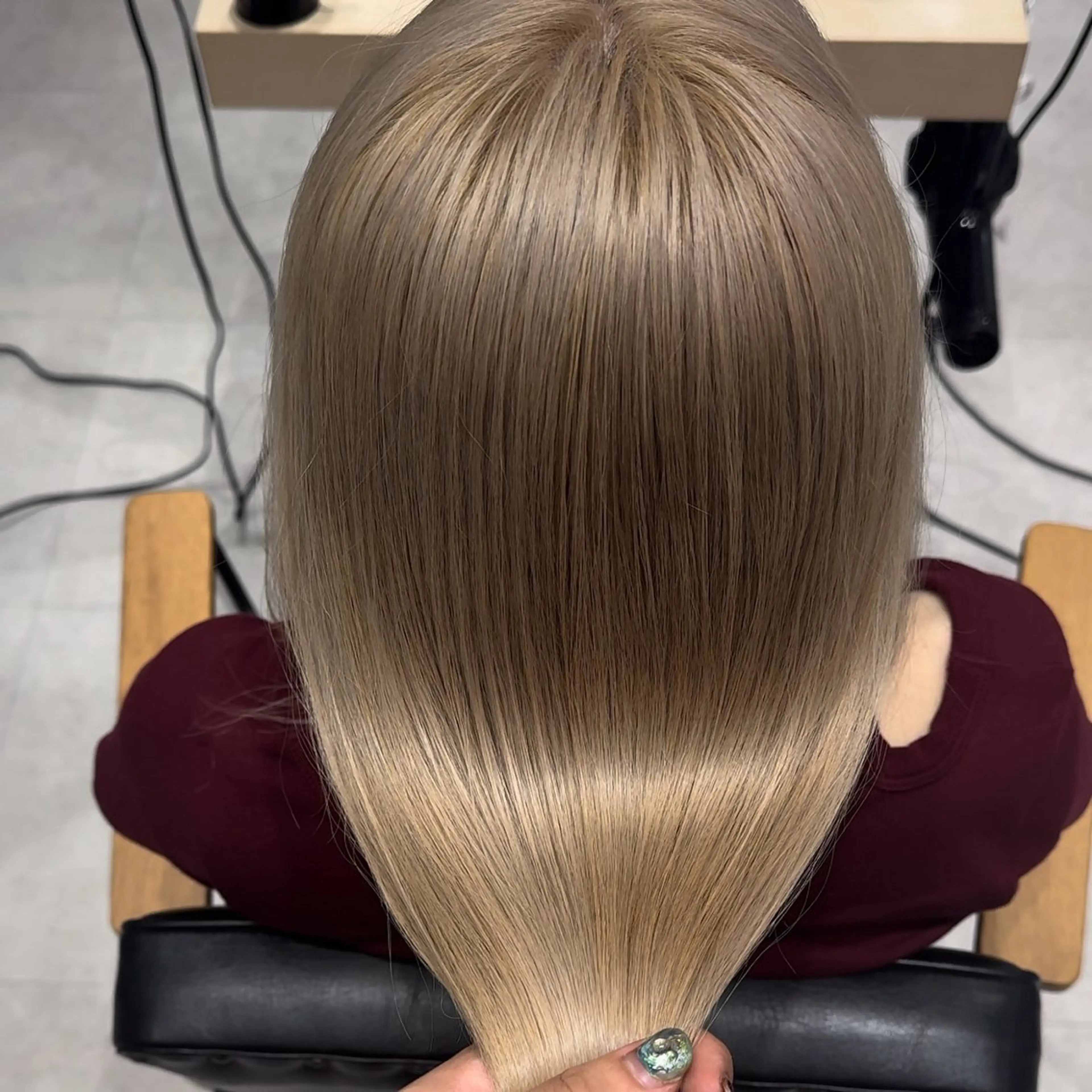 ミディアム 猿渡 恋菜のヘアスタイル