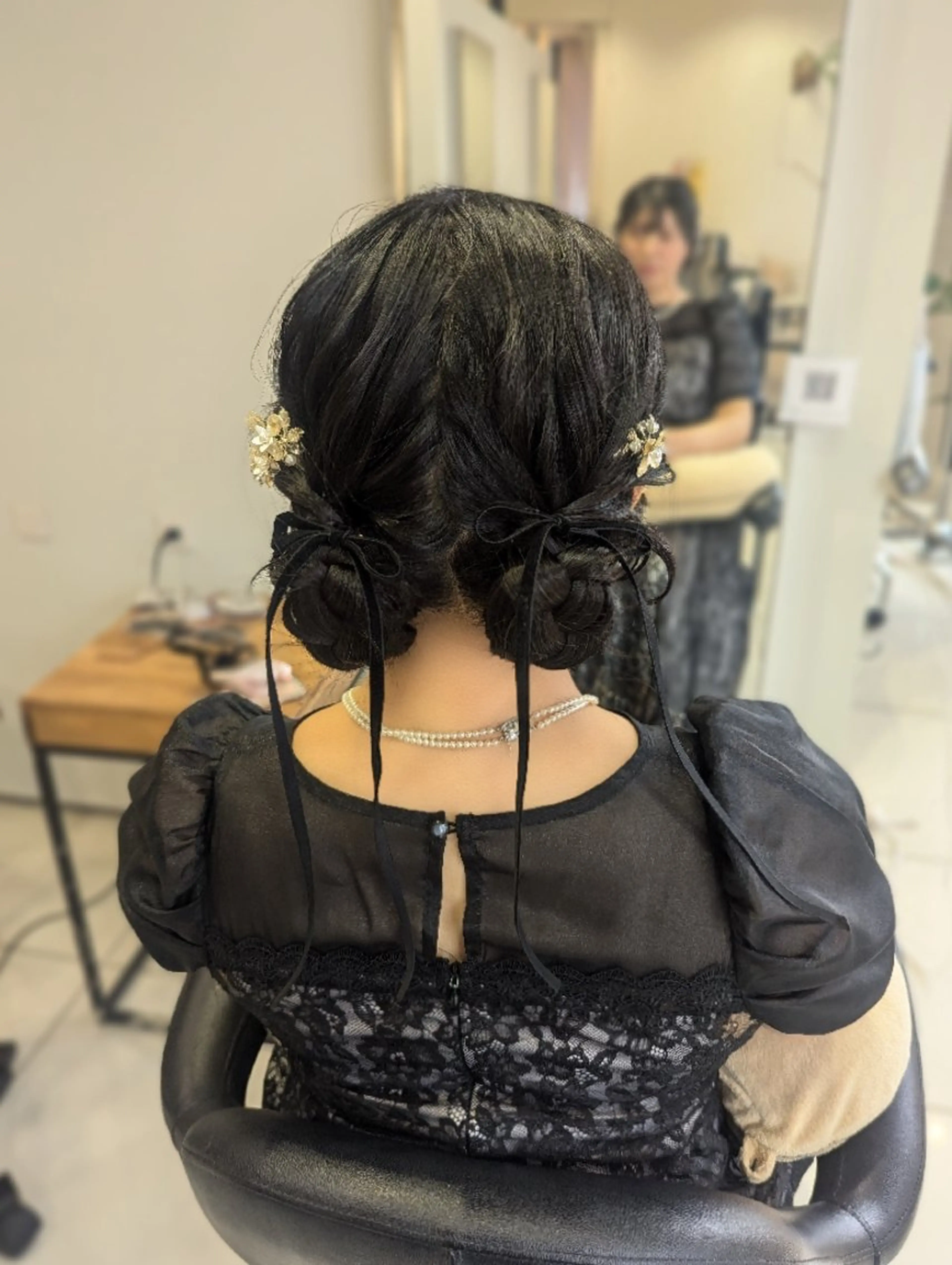 ヘアアレンジ ヘアセット 髪質改善/お呼ば れヘア/透明感カラーのヘアスタイル