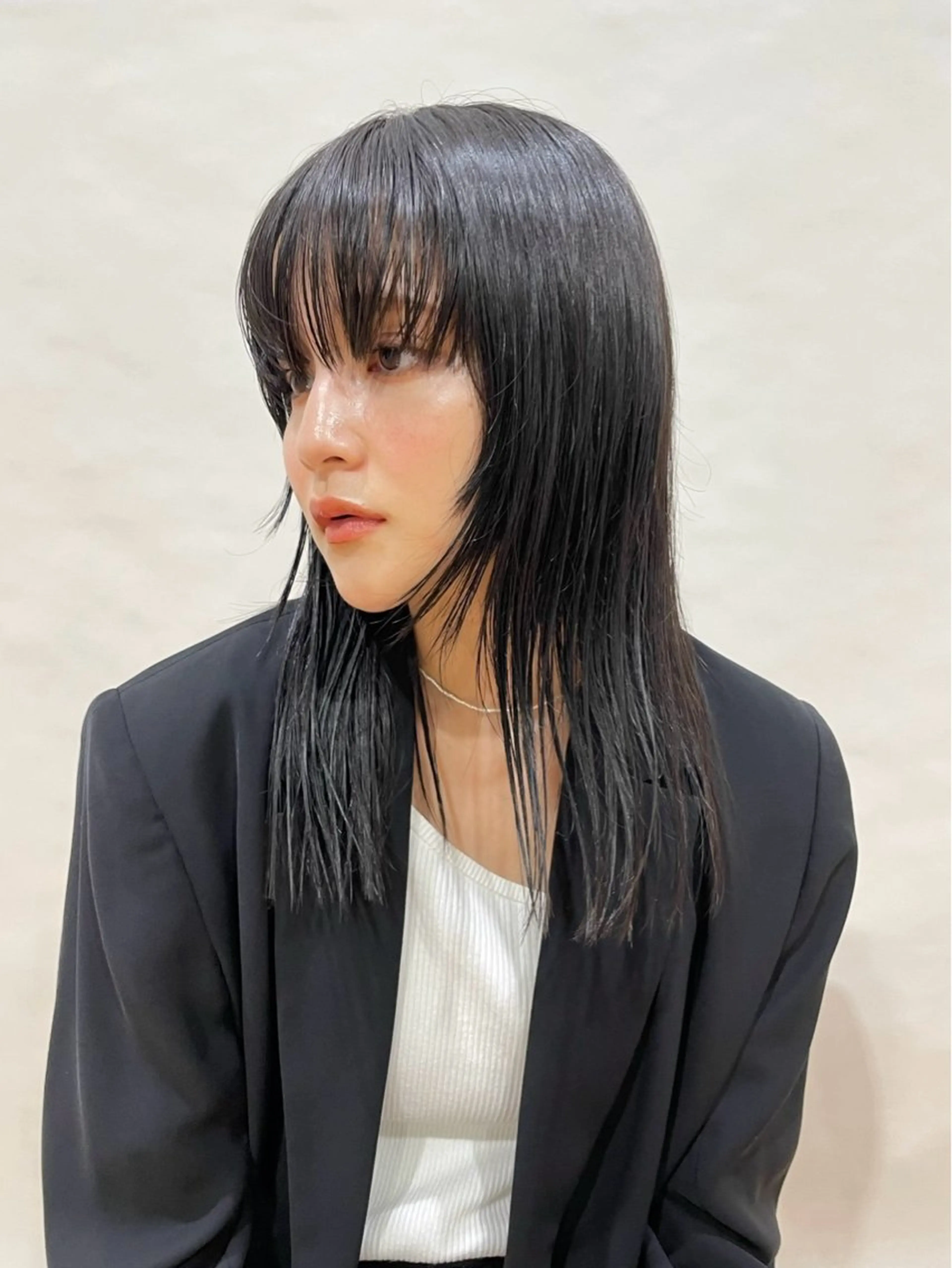 セミロング ミルクティー× グレージュMOMOのヘアスタイル