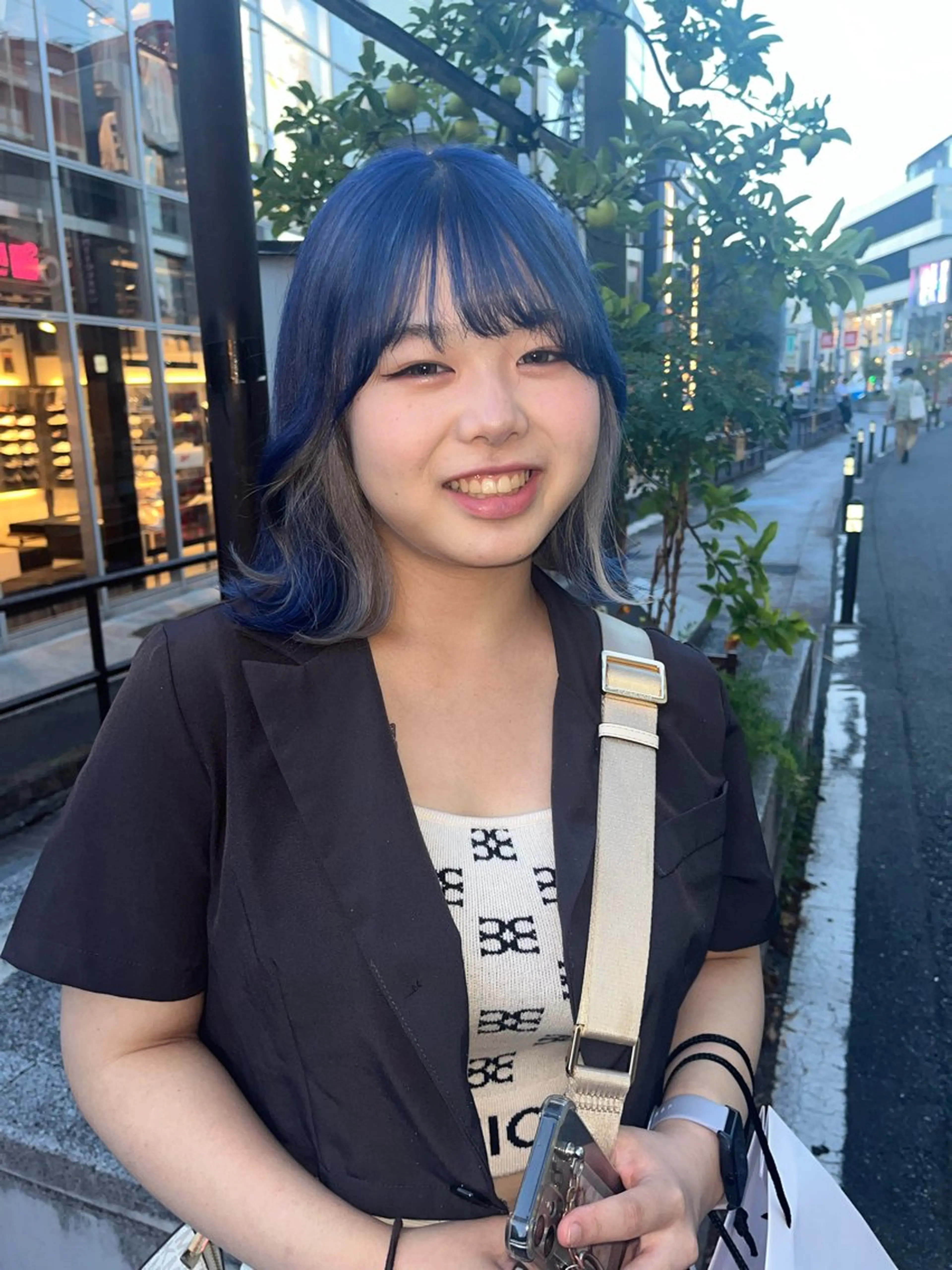 セミロング カラー ヘアアレンジ ヘアカラー トリートメント ヘアセット 🩶【推しハイトーン 】yuzu🩶のヘアスタイル