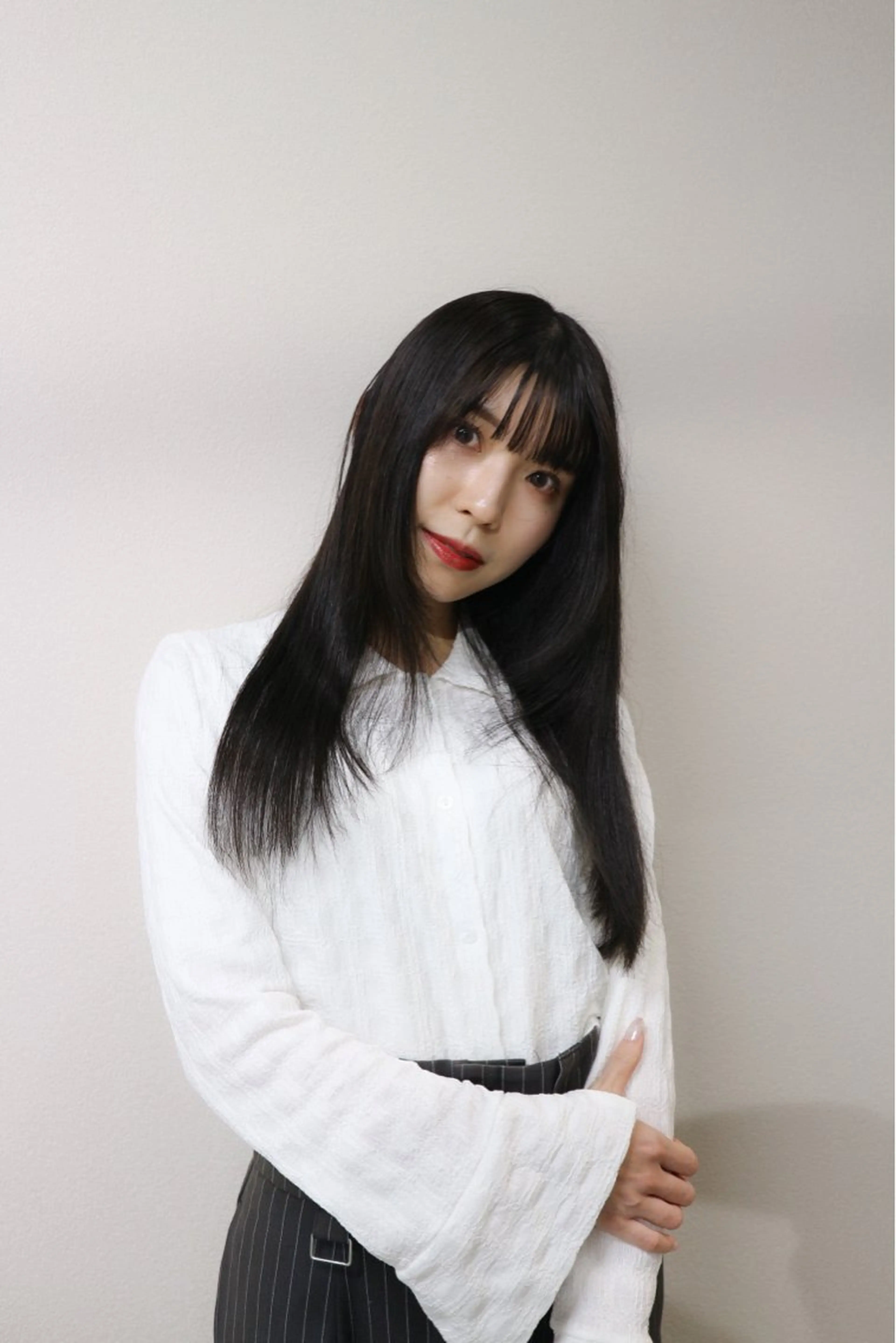 ロング カラー グレージュ DOULAQ所属・AKO .のヘアスタイル