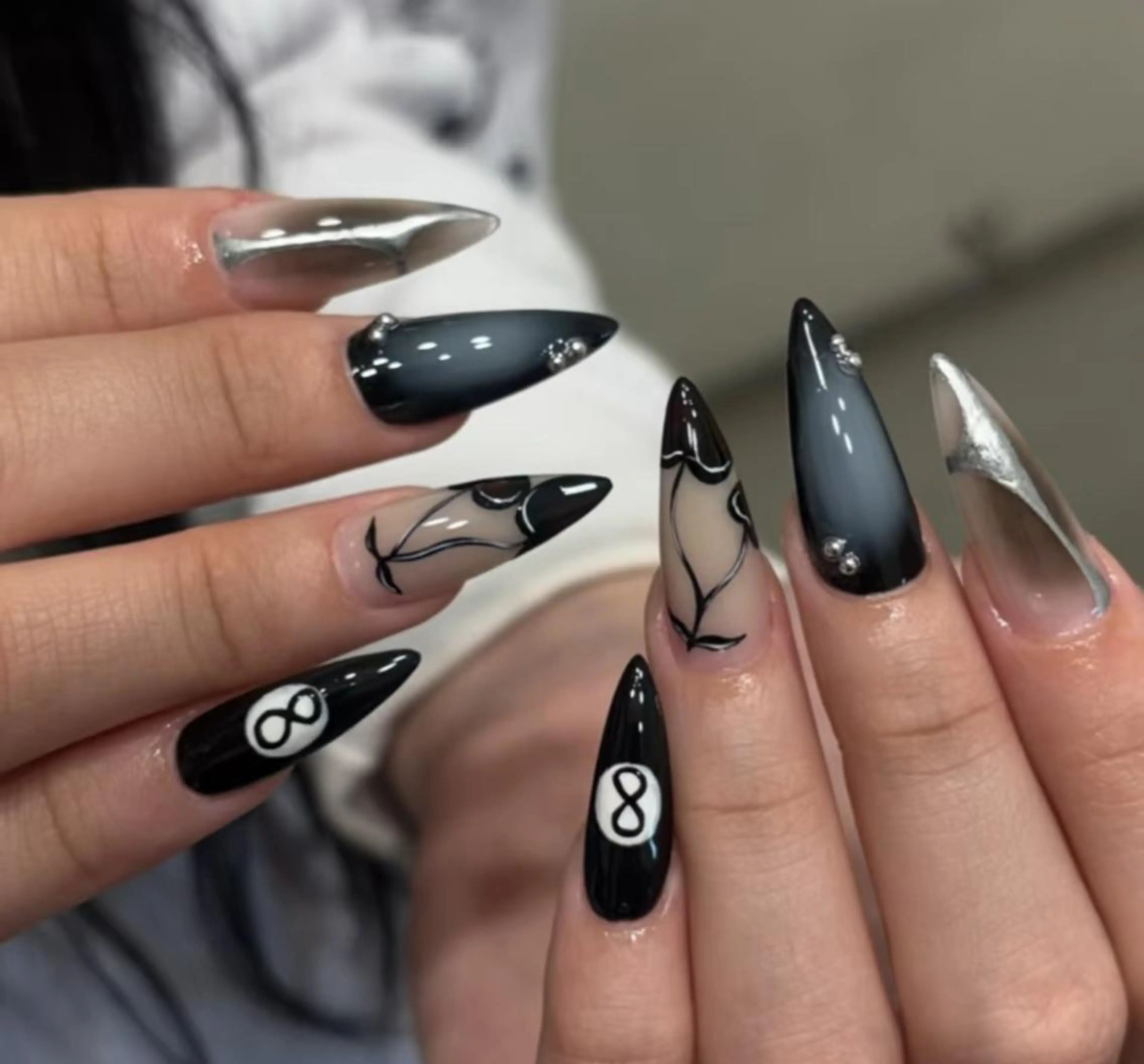 ネイル ハンドネイル Pure&Rich Nailのネイルデザイン