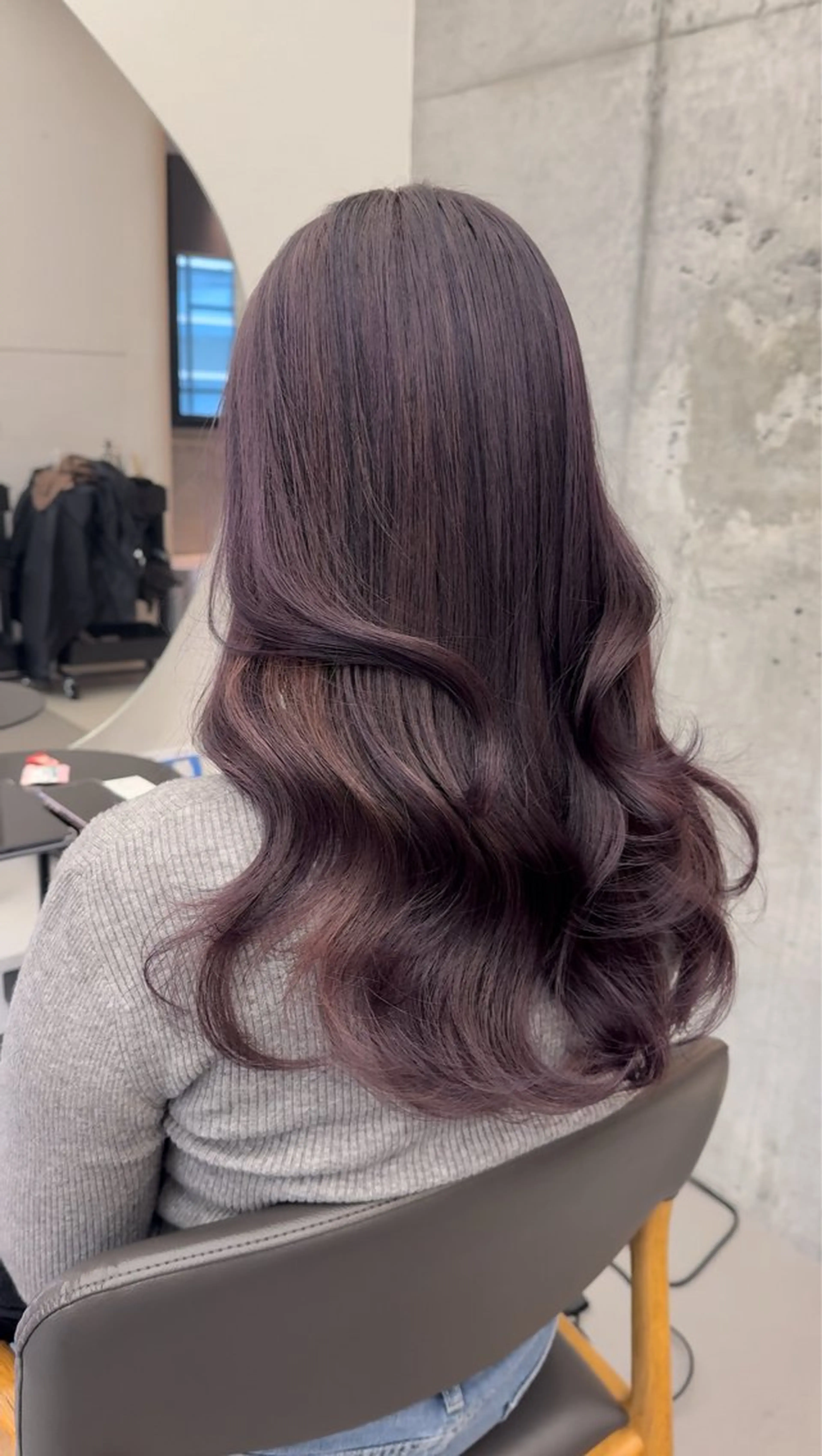 ロング カラー ブリーチ ラベンダーカラー カット ヘアカラー トリートメント 【予防美容特化】 kasumi🌷🌷のヘアスタイル