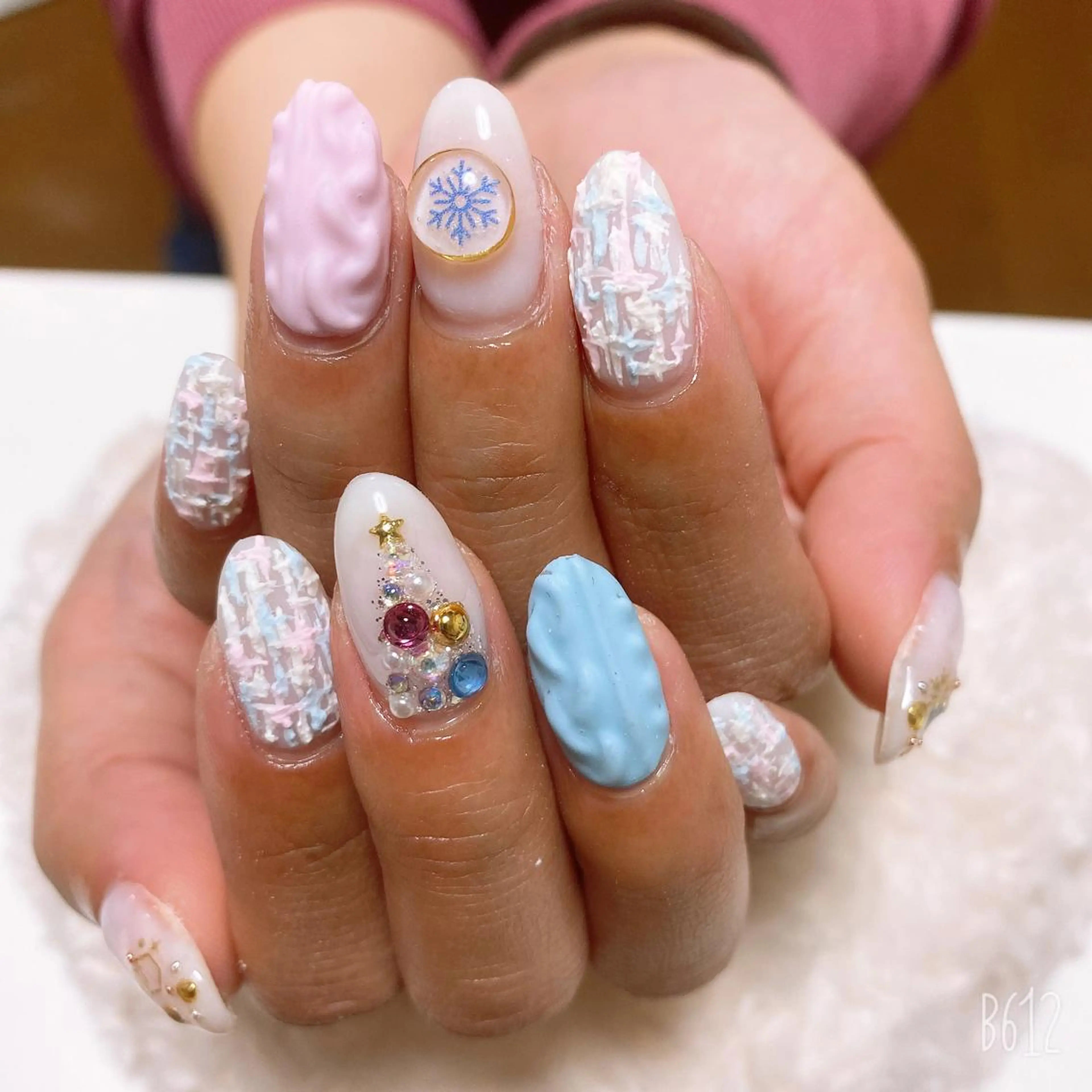 ネイル The Best Beauty受付担当のヘアスタイル