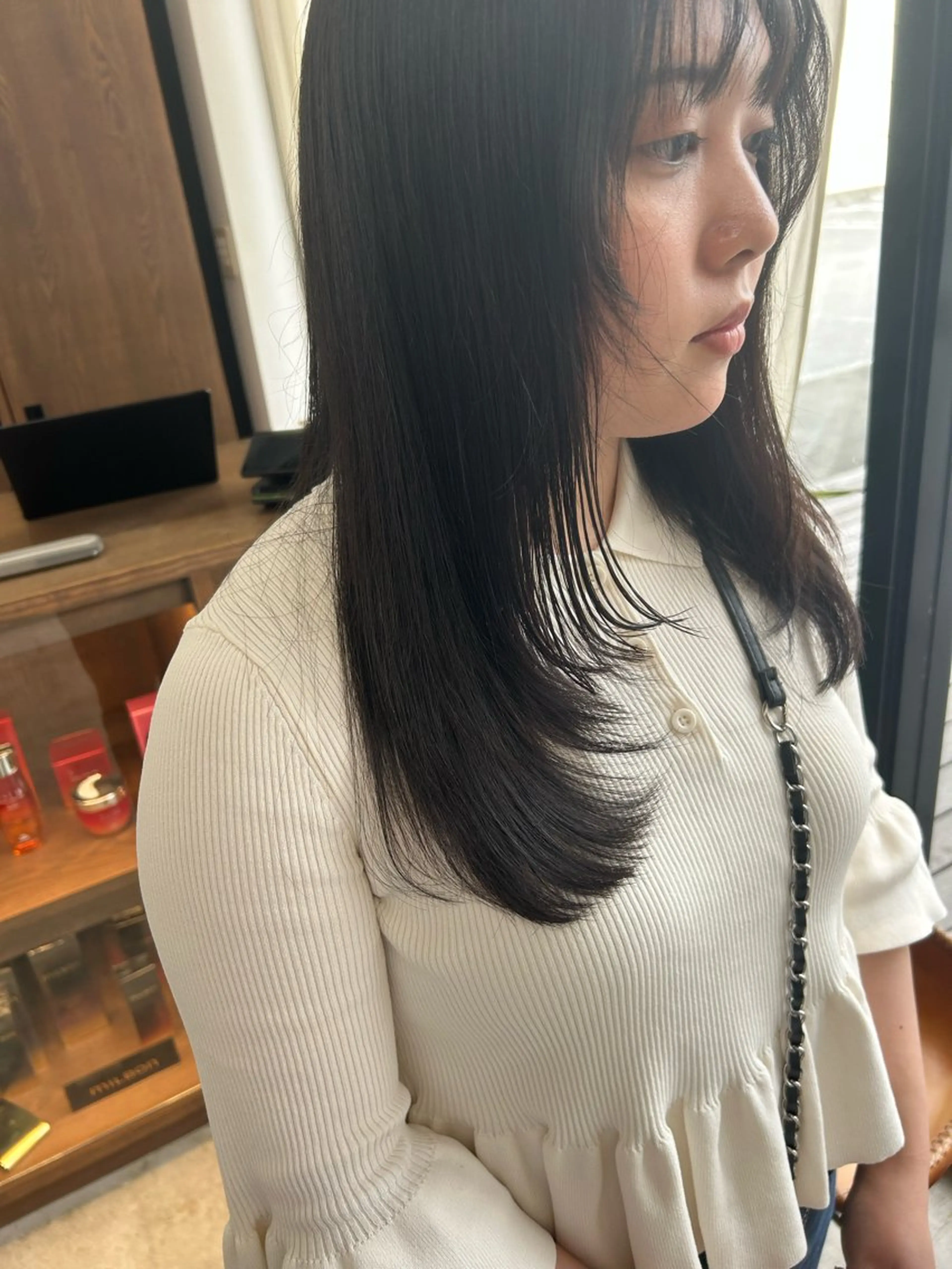 ミディアム レイヤーカット カット ヘアカラー トリートメント オリーブ/ ナカミネアキナのヘアスタイル