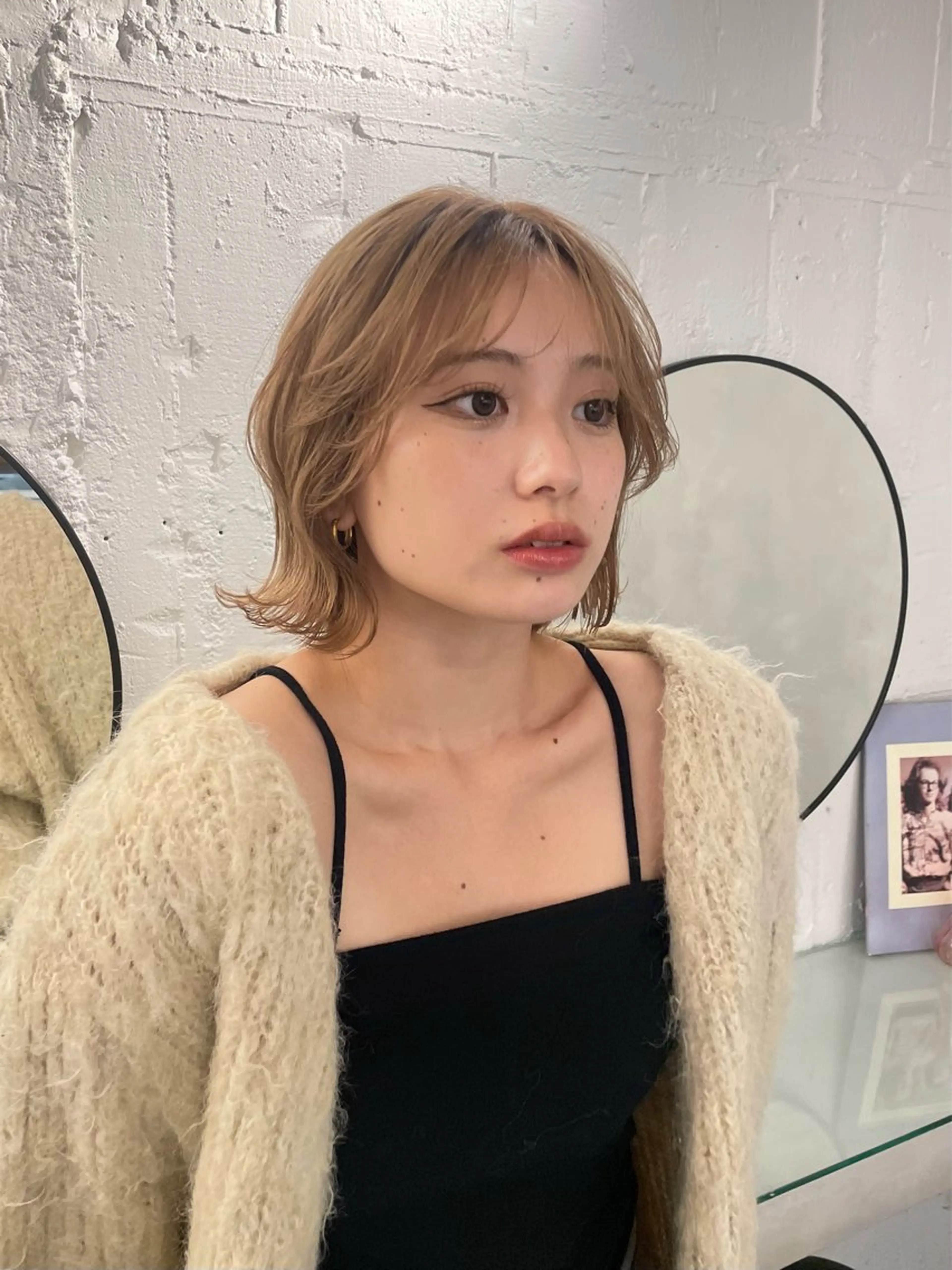 最旬トレンド透明感ハイトーン]カット+ダブルカラー20000円→17300円/池袋の写真