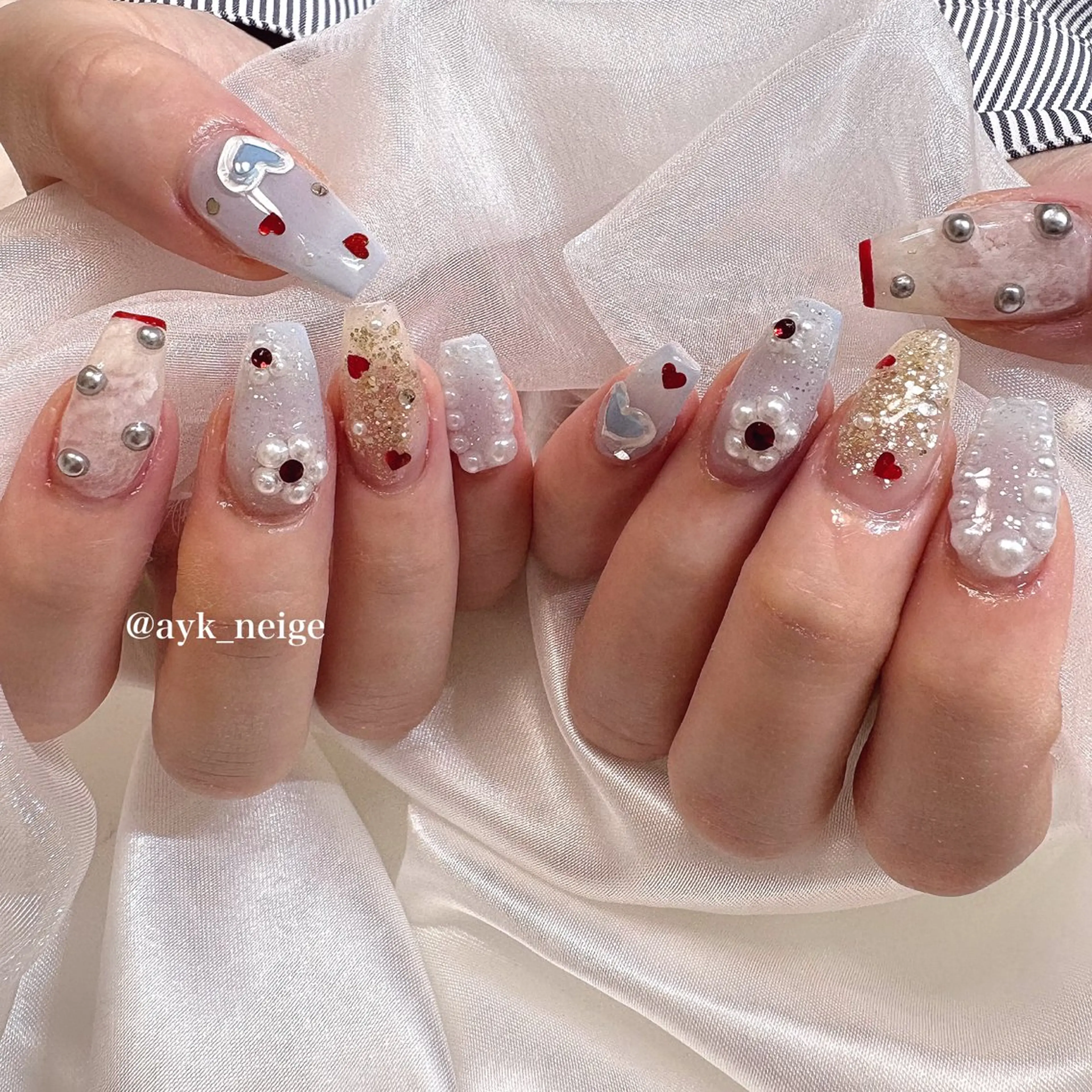 ネイル フットネイル キラキラネイル 韓国ネイル リボン シンプルネイル n'eige nail所属・大谷 綾香のネイルデザイン