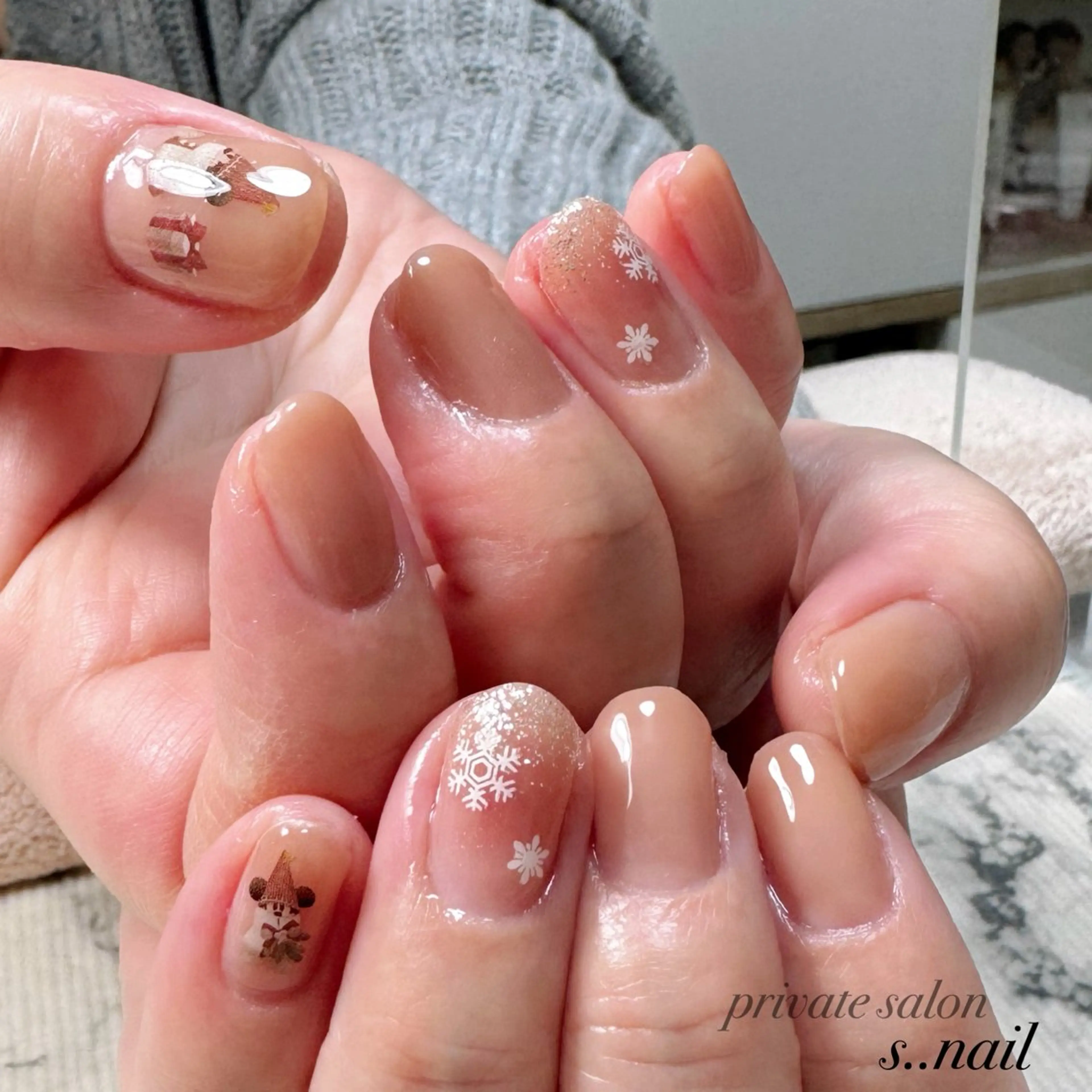 ネイル チークネイル 冬ネイル ハンドネイル フットネイル s..nail / MORITAのネイルデザイン