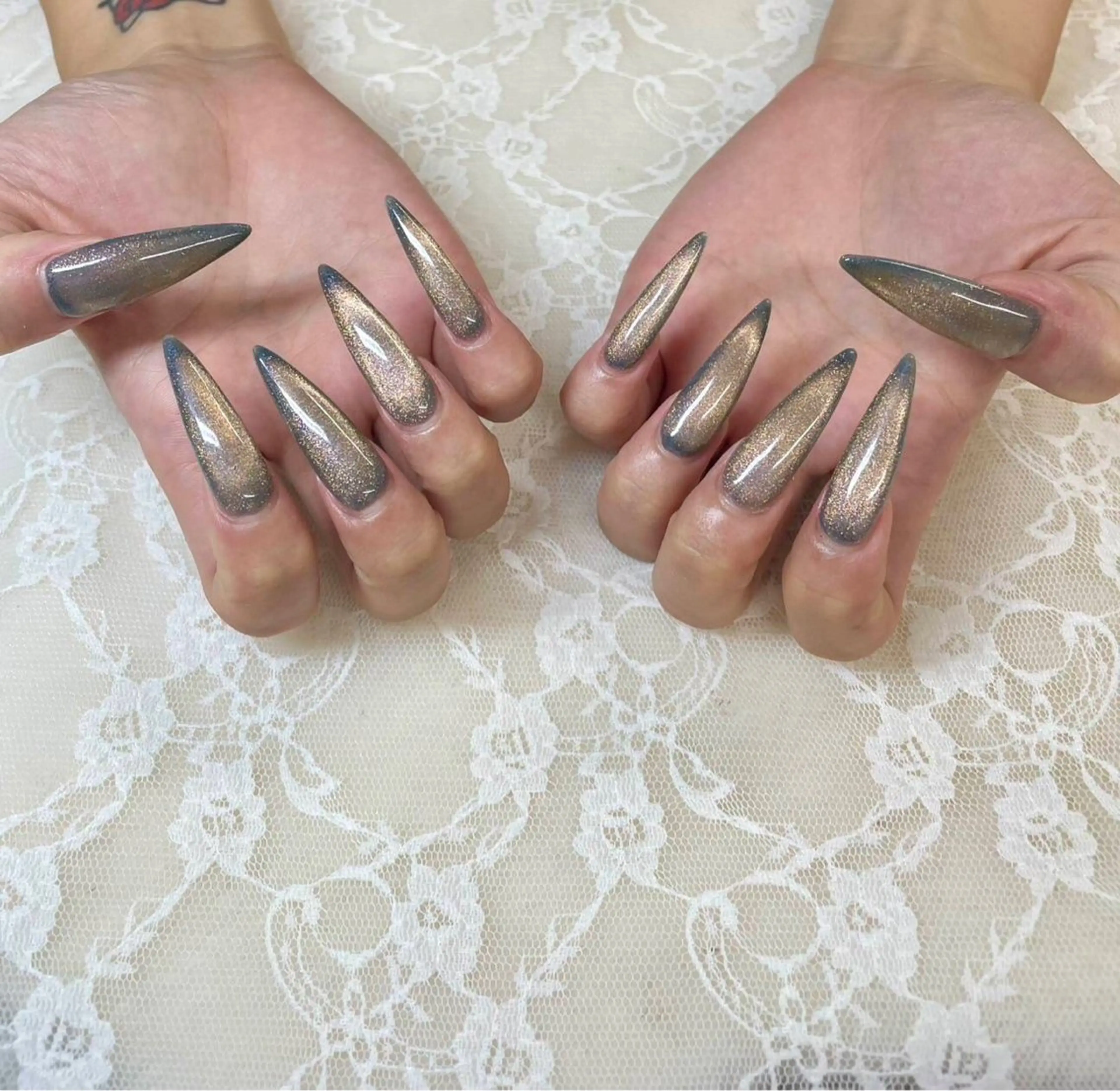 ネイル ロングネイル マグネットネイル スーパーロングネイル ハンドネイル ハンドケア Epokku ネイルサロンのネイルデザイン