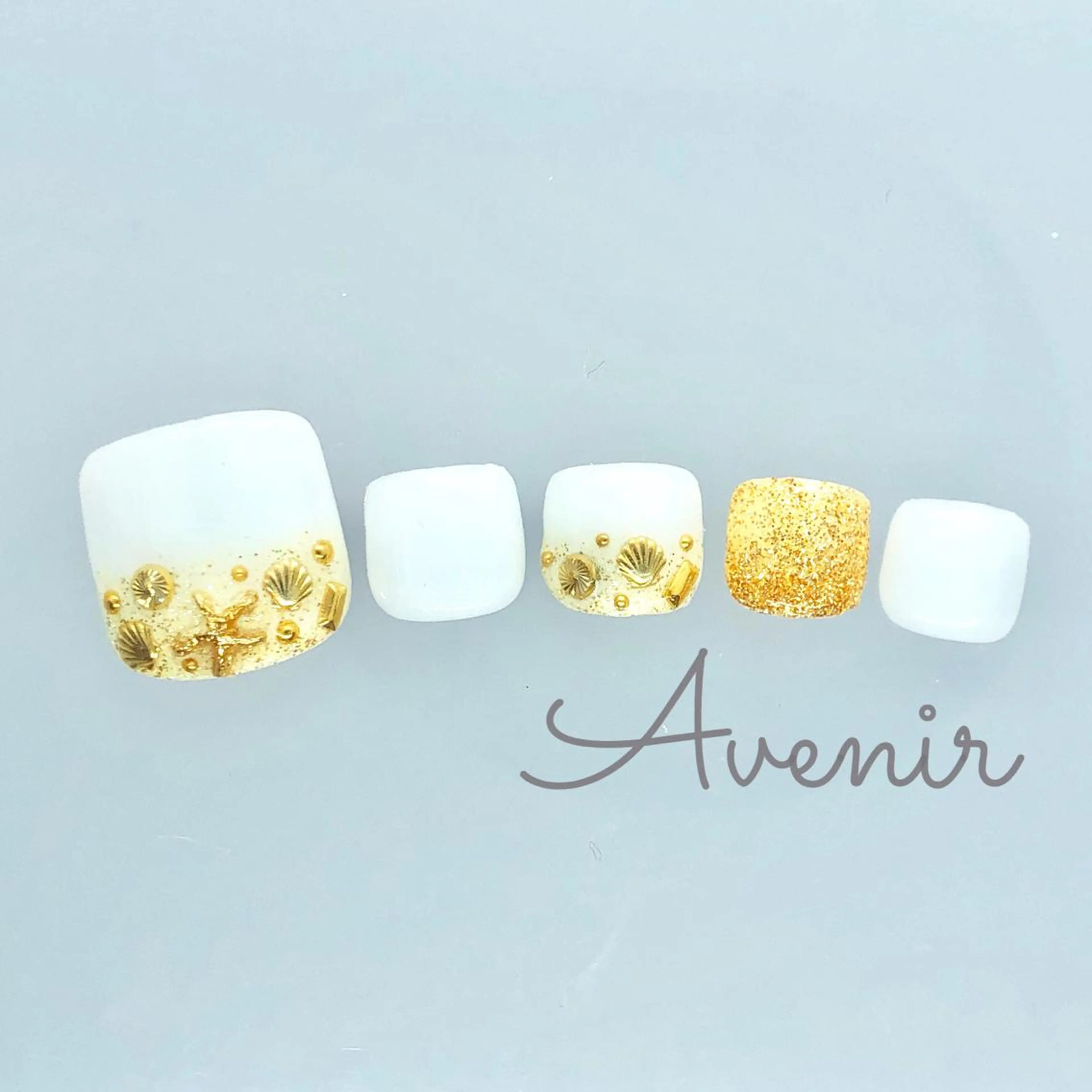 ネイル Avenir 表参道 nail＆eye予約のネイルデザイン